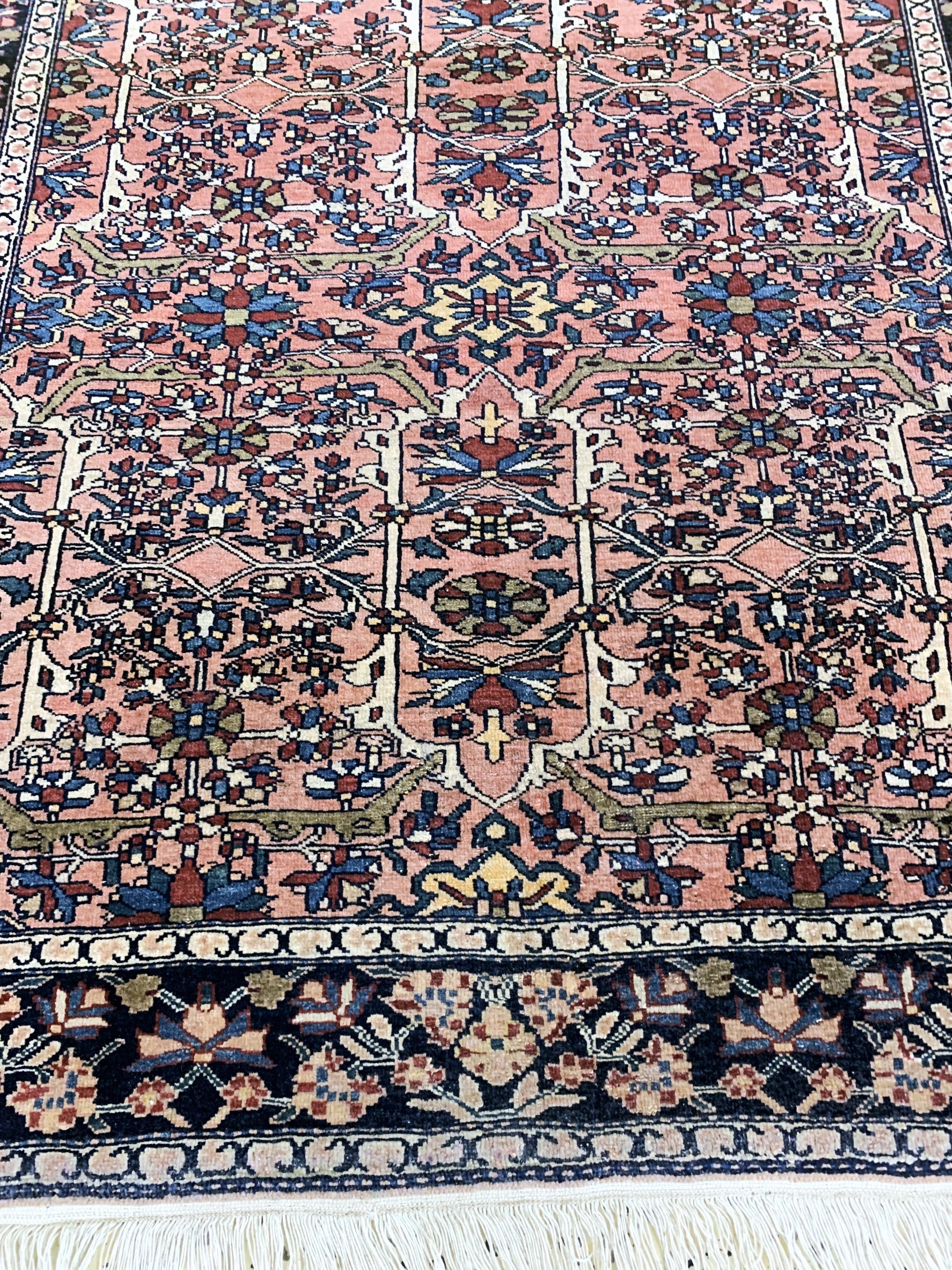 Detail f: Antiker Farahan, Persien, um 1900, Wolle auf Baumwolle, ca. 150 x 105 cm, EHZ: 2, (Abschlüsse restauriert)