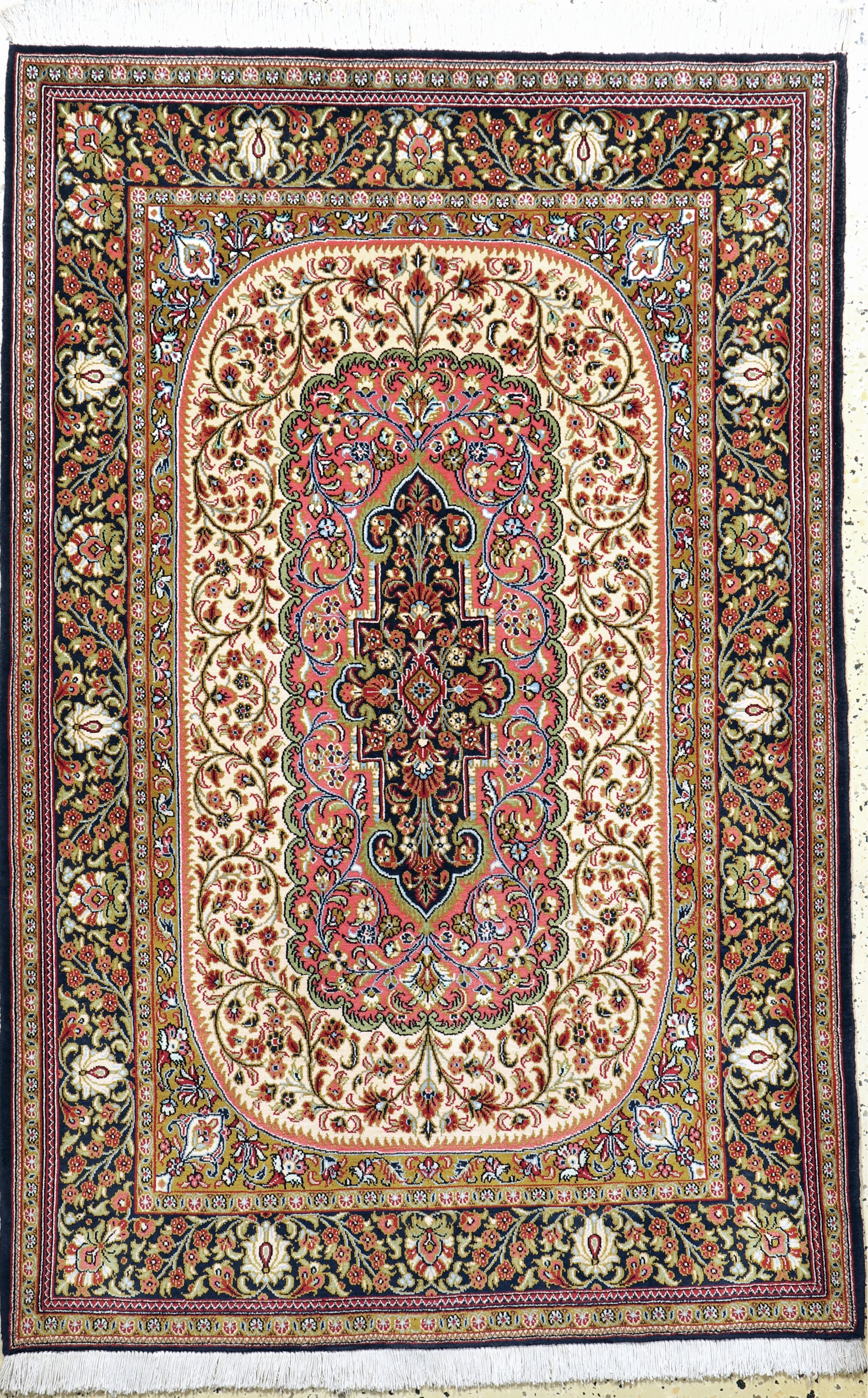 Ghom Kork, Persien, Ende 20.Jhd, Korkwolle mit Seide, ca. 160 x 107 cm, EHZ: 1-2