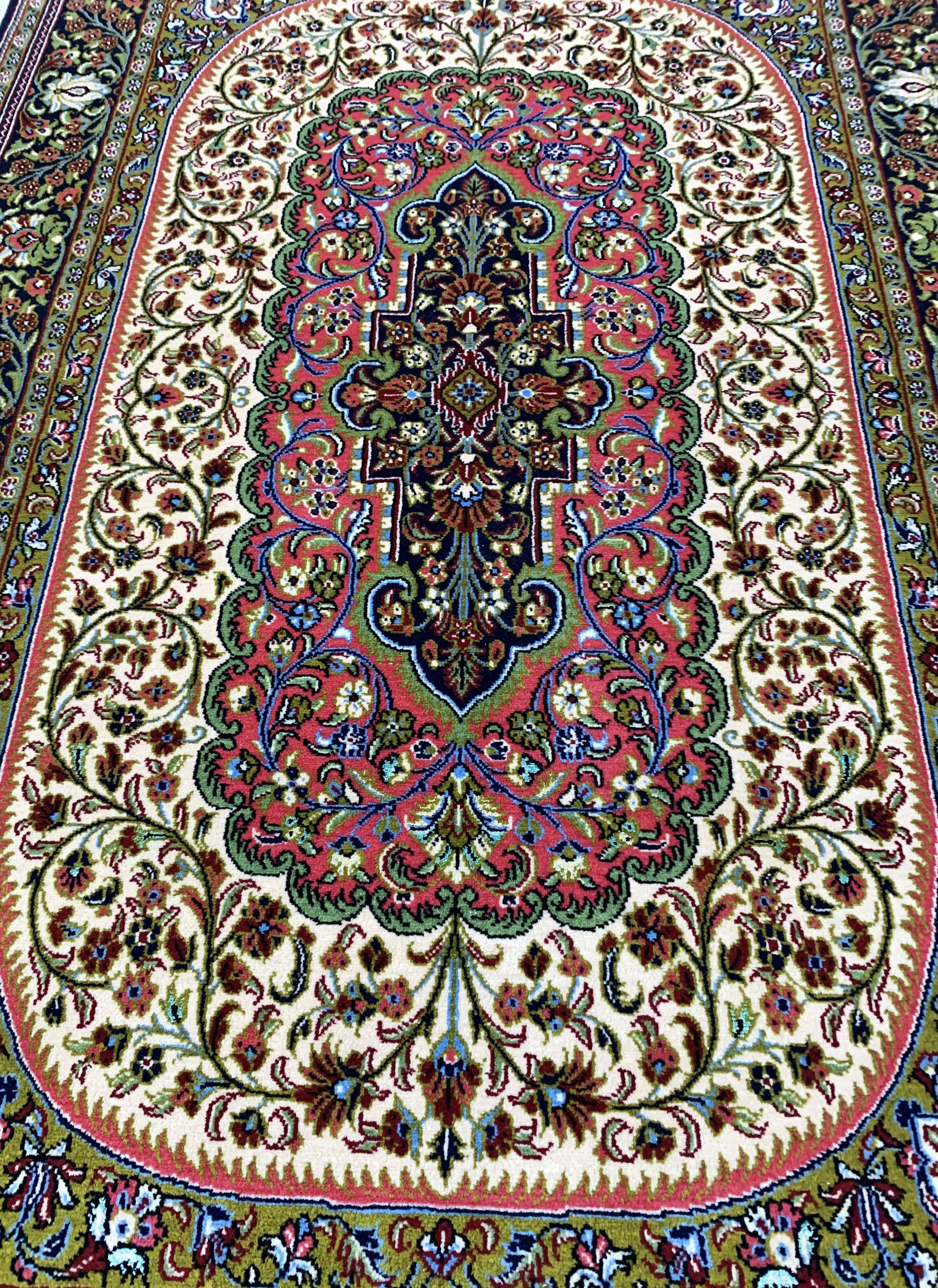 Detail b: Ghom Kork, Persien, Ende 20.Jhd, Korkwolle mit Seide, ca. 160 x 107 cm, EHZ: 1-2