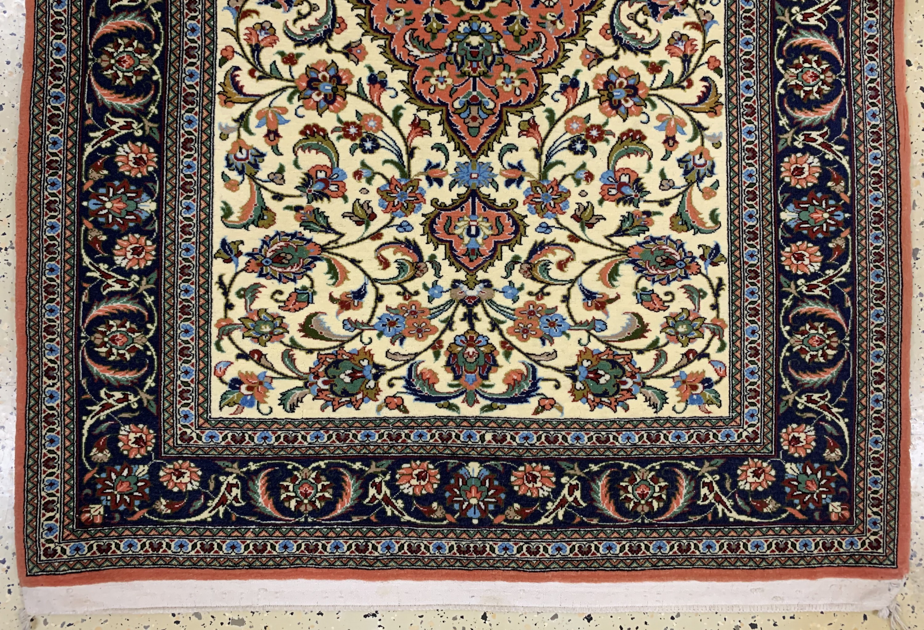 Detail c: Ghom Kork, Persien, Ende 20.Jhd, Korkwolle auf Baumwolle, ca. 150 x 107 cm, EHZ: 1-2