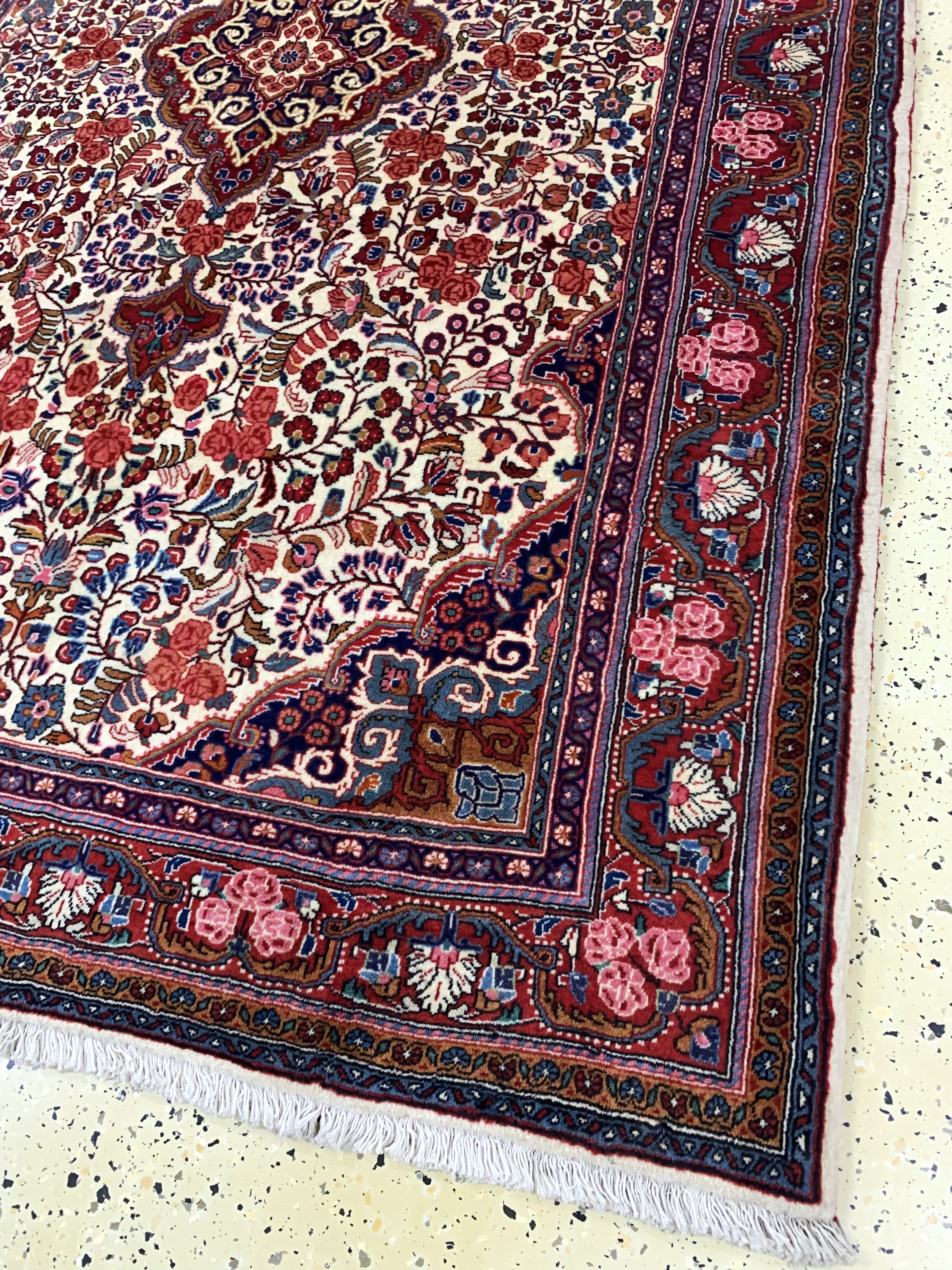 Detail a: Ghiasabad Kork fein, Persien, Mitte 20.Jhd,Korkwolle auf Baumwolle, ca. 214 x 136 cm, EHZ: 1-2