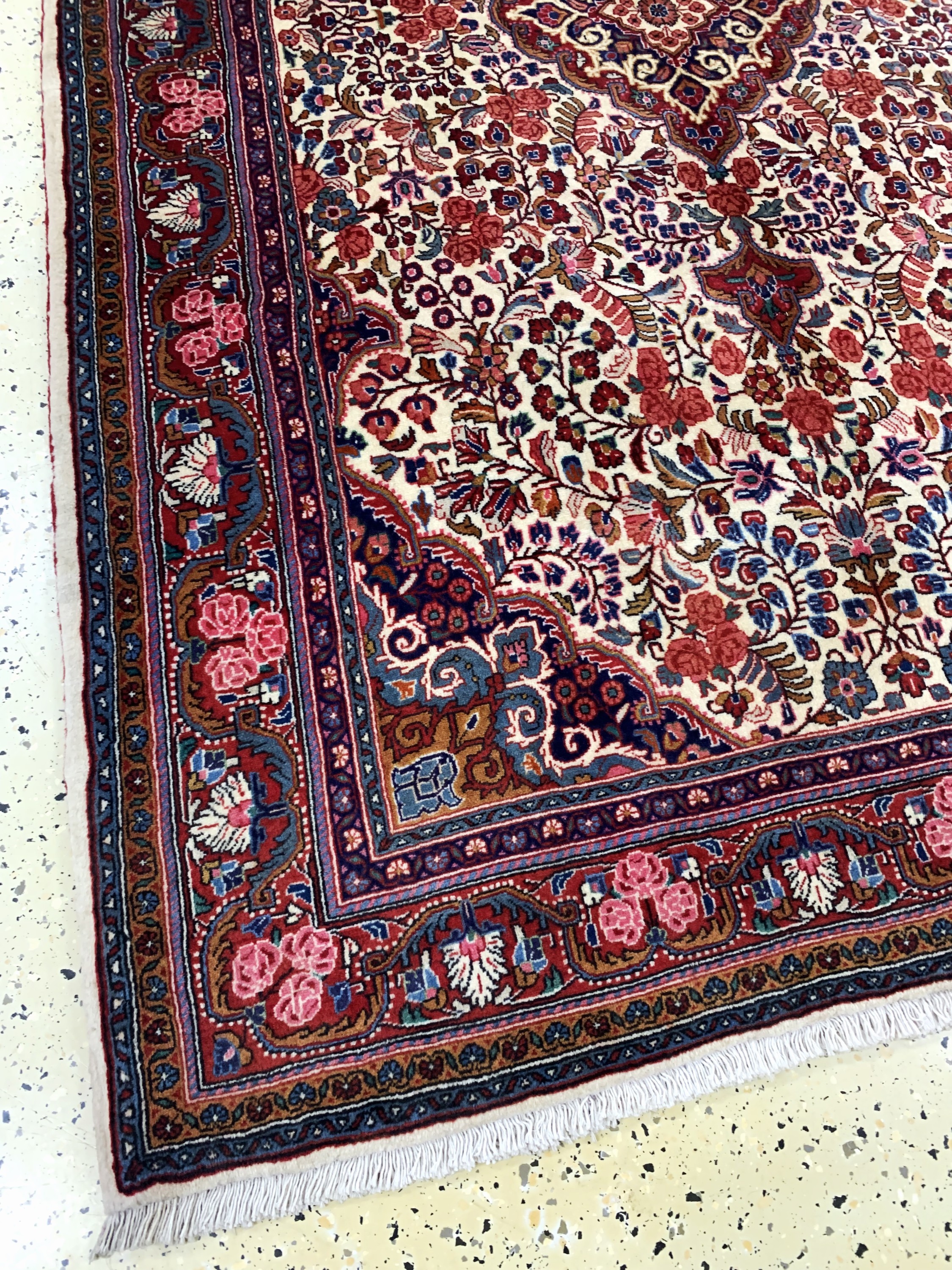 Detail b: Ghiasabad Kork fein, Persien, Mitte 20.Jhd,Korkwolle auf Baumwolle, ca. 214 x 136 cm, EHZ: 1-2