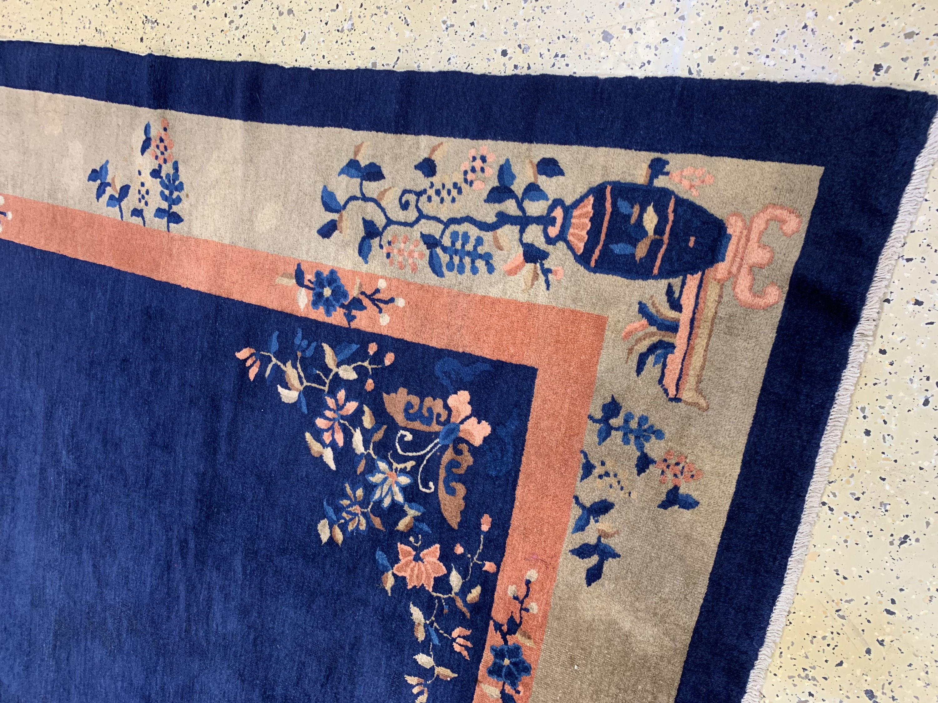 Detail h: Peking antik, China, um 1900, Wolle auf Baumwolle, ca. 575 x 377 cm, gereinigt, EHZ: 3, (mehrere restaurierungen)