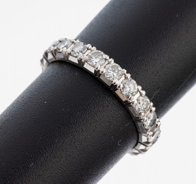 Image 26975929 - 18 kt Gold CHRISTIAN BAUER Brillant-Ring, WG 750/000, rundum mit 20 Brillanten zus. ca. ...