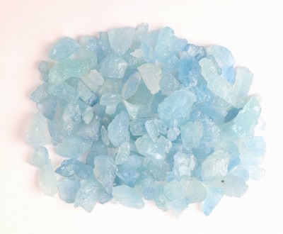 26975936a - Lot lose Aquamarin-Rohsteine, ca. 1000 ct, versch. Größen, Formen und ...