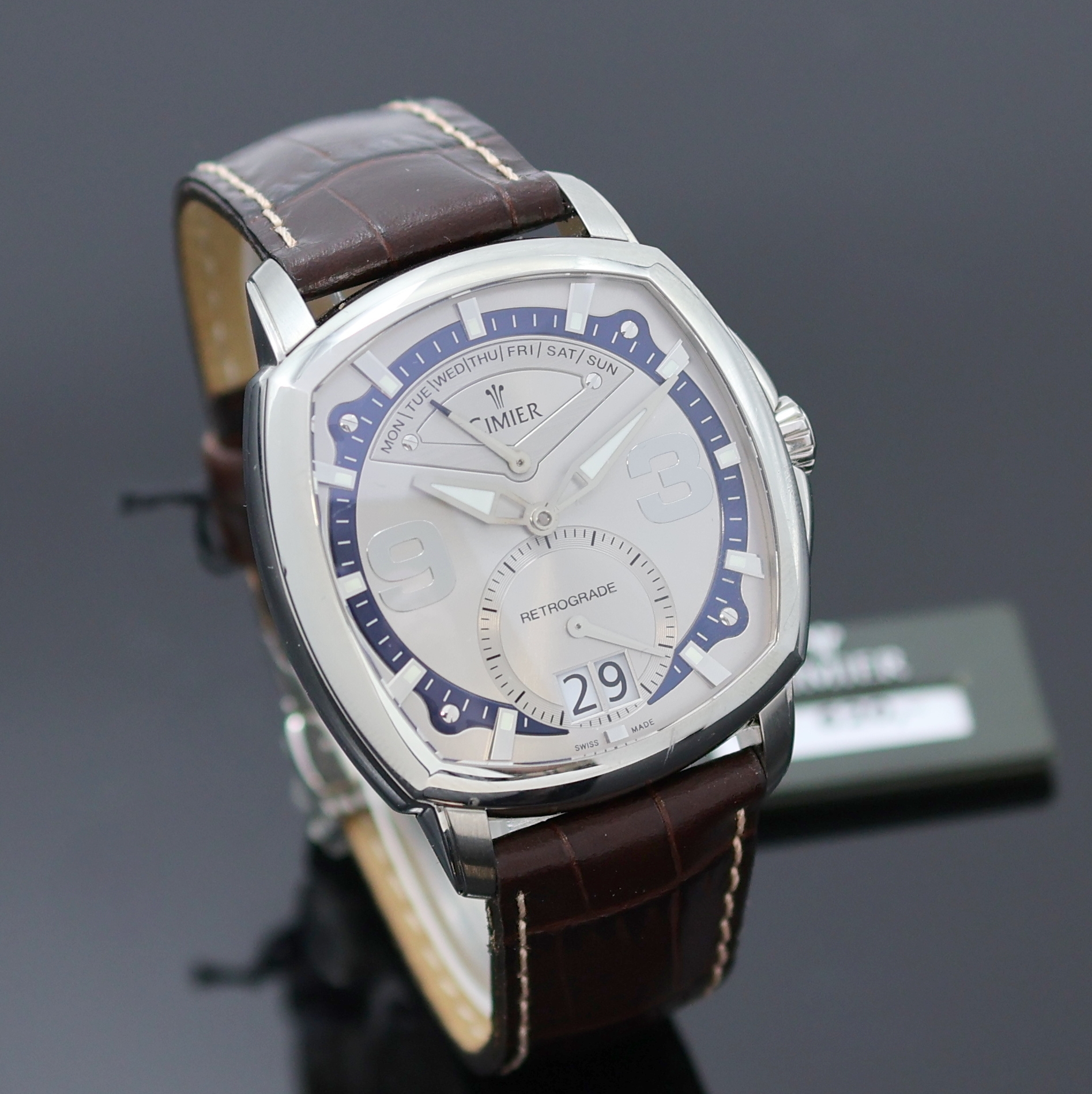 Detail b: CIMIER Jours Retrogrades Herrenarmbanduhr Referenz 5103, Schweiz um 2020, quarz, Edelstahlgeh., Boden 8-fach verschr., orig. Lederband m. Faltschl., ...