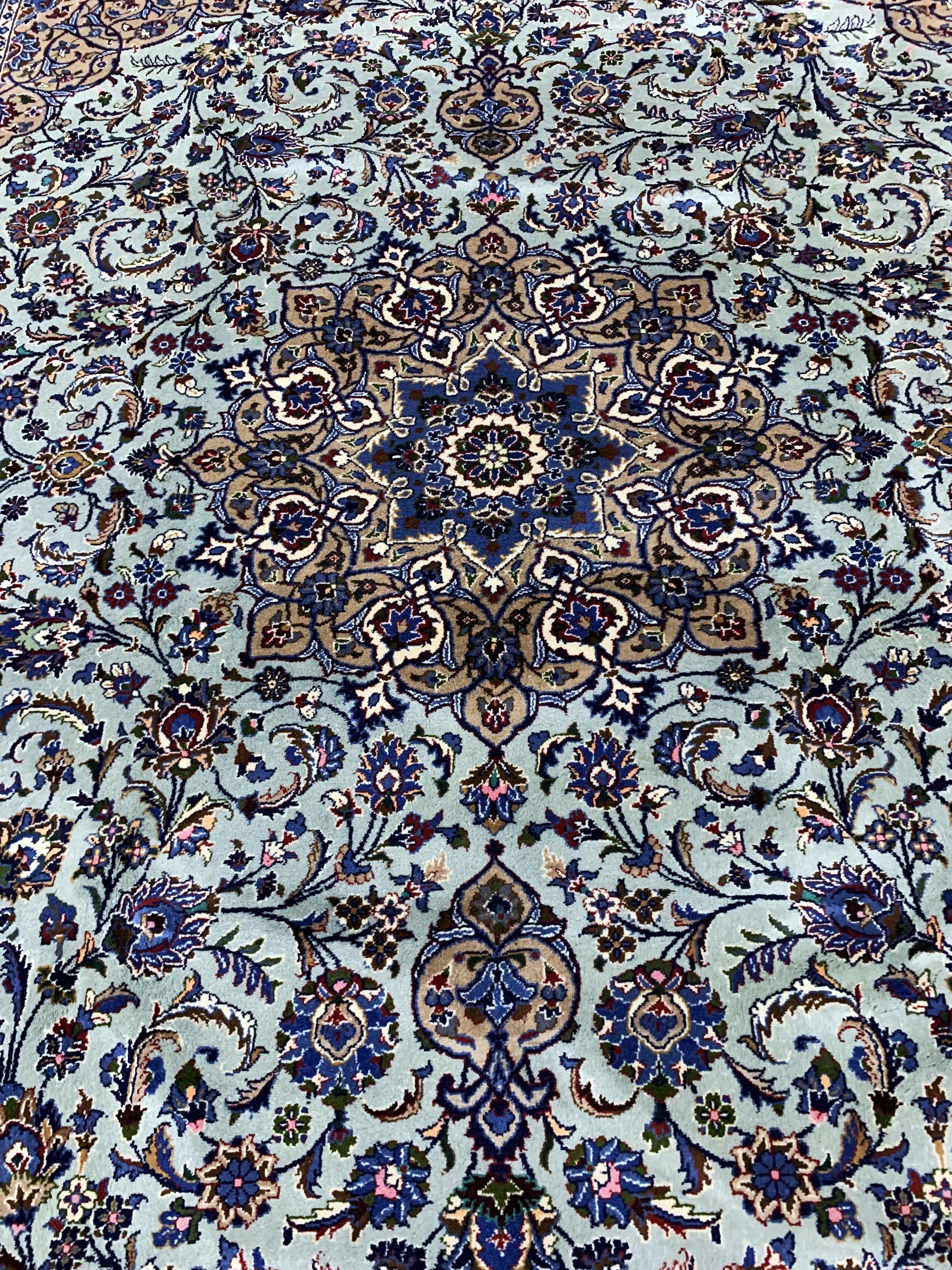 Detail d: Kaschmar, Persien, Mitte 20.Jhd, Wolle auf Baumwolle, ca. 345 x 250 cm, gereinigt, EHZ: 1-2