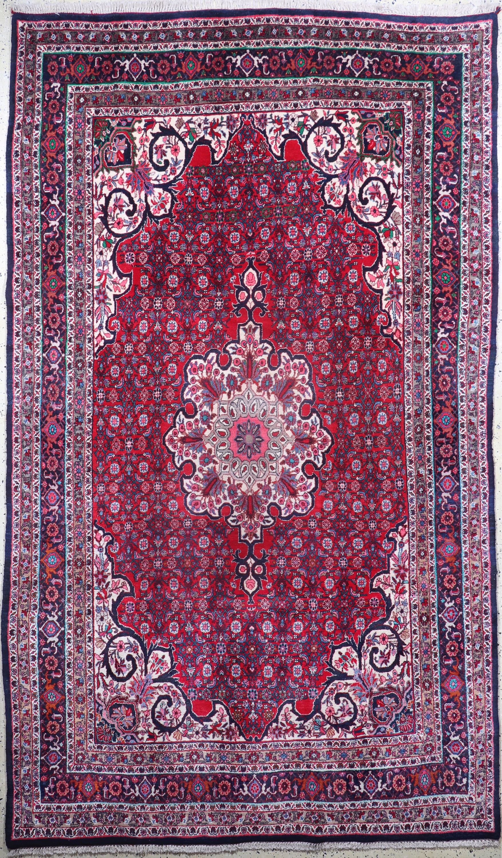 Bidjar alt, Persien, Mitte 20.Jhd, Wolle auf Baumwolle, ca. 345 x 205 cm, gereinigt, EHZ: 1-2