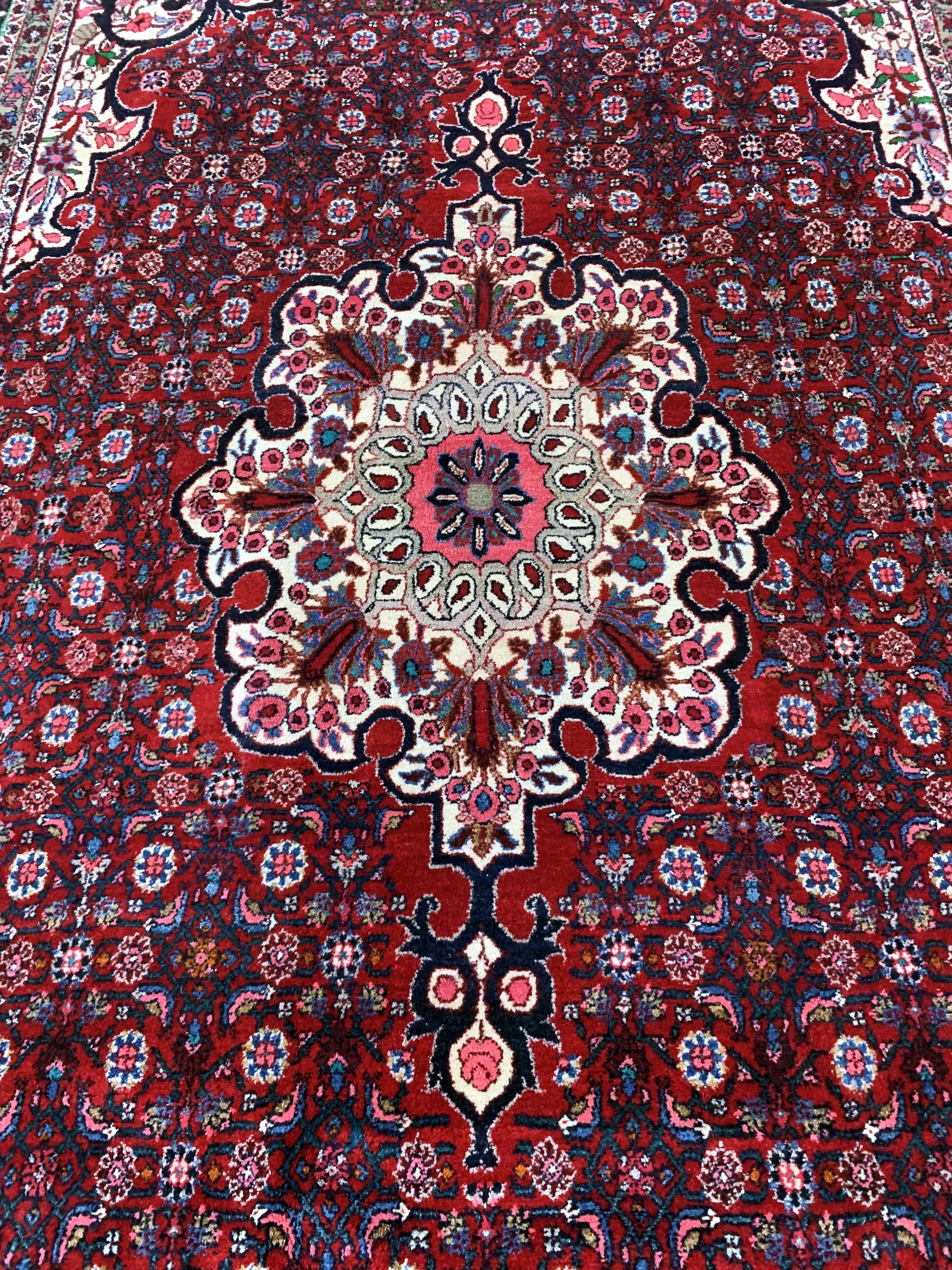 Detail d: Bidjar alt, Persien, Mitte 20.Jhd, Wolle auf Baumwolle, ca. 345 x 205 cm, gereinigt, EHZ: 1-2