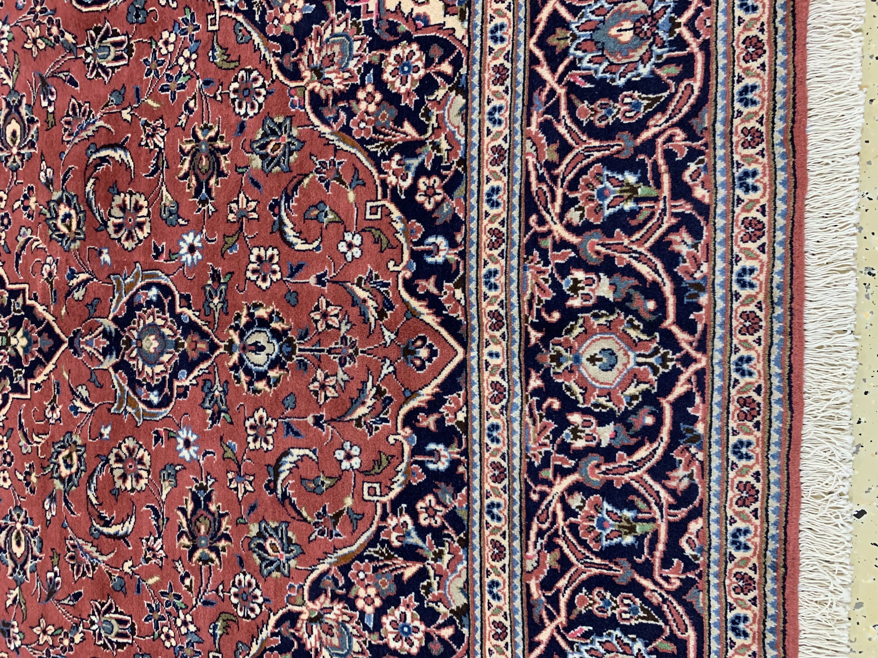 Detail b: Keschan, Persien, Ende 20.Jhd, Wolle auf Baumwolle, ca. 300 x 195 cm, nahezu neuwertig