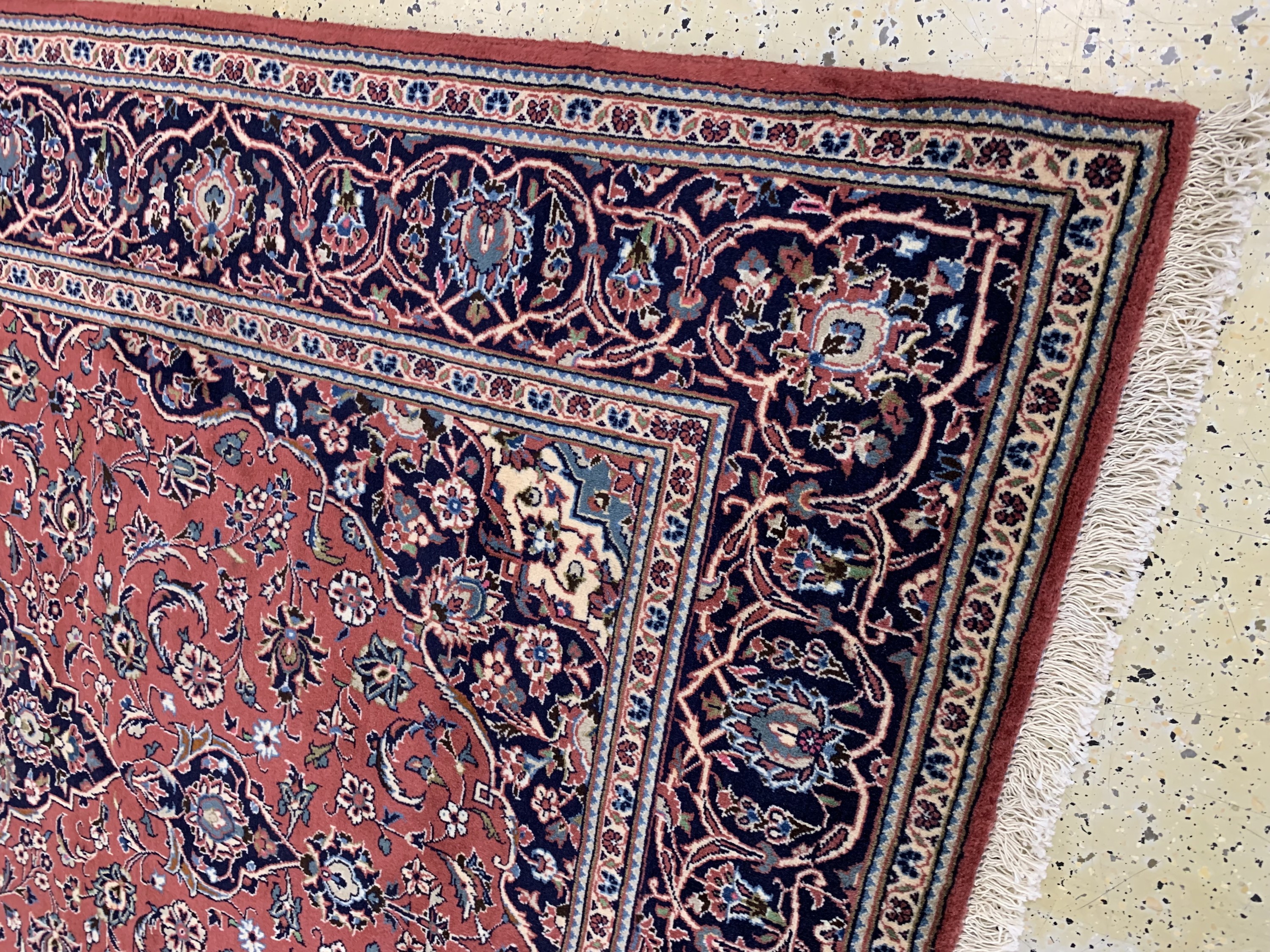 Detail e: Keschan, Persien, Ende 20.Jhd, Wolle auf Baumwolle, ca. 300 x 195 cm, nahezu neuwertig