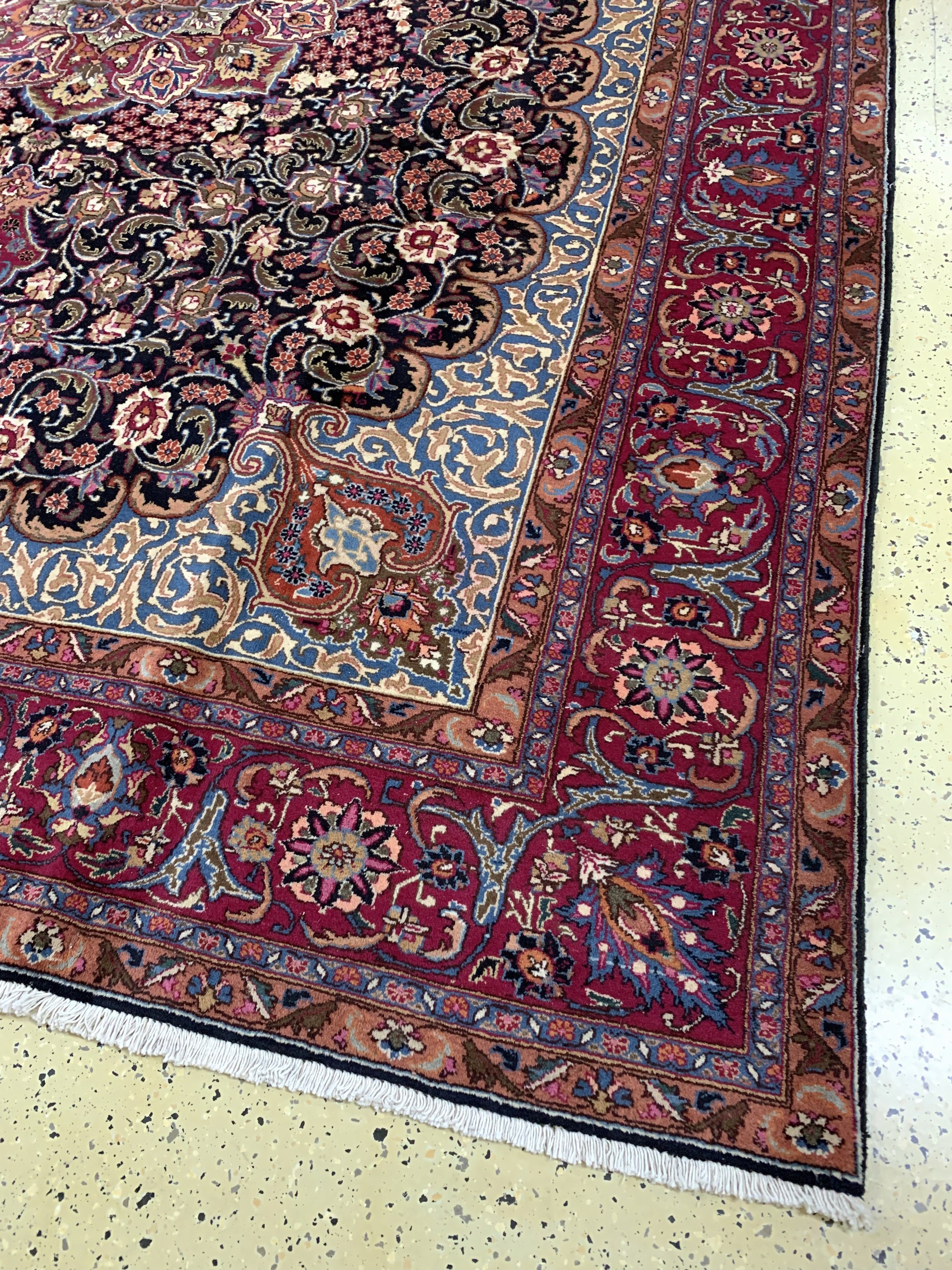 Detail a: Kaschmar, Persien, Ende 20.Jhd, Wolle auf Baumwolle, ca. 385 x 290 cm, nahezu neuwertig