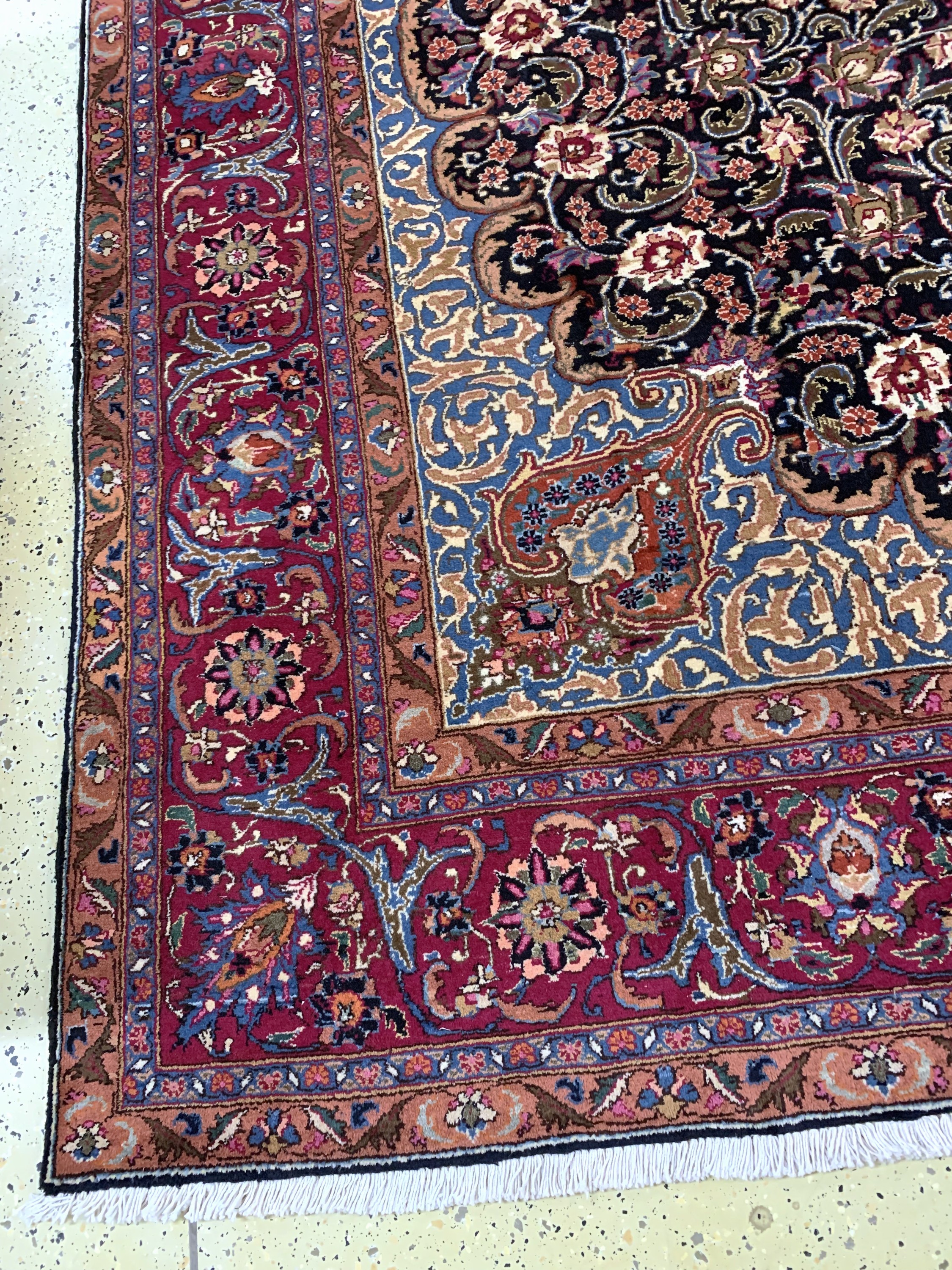 Detail c: Kaschmar, Persien, Ende 20.Jhd, Wolle auf Baumwolle, ca. 385 x 290 cm, nahezu neuwertig