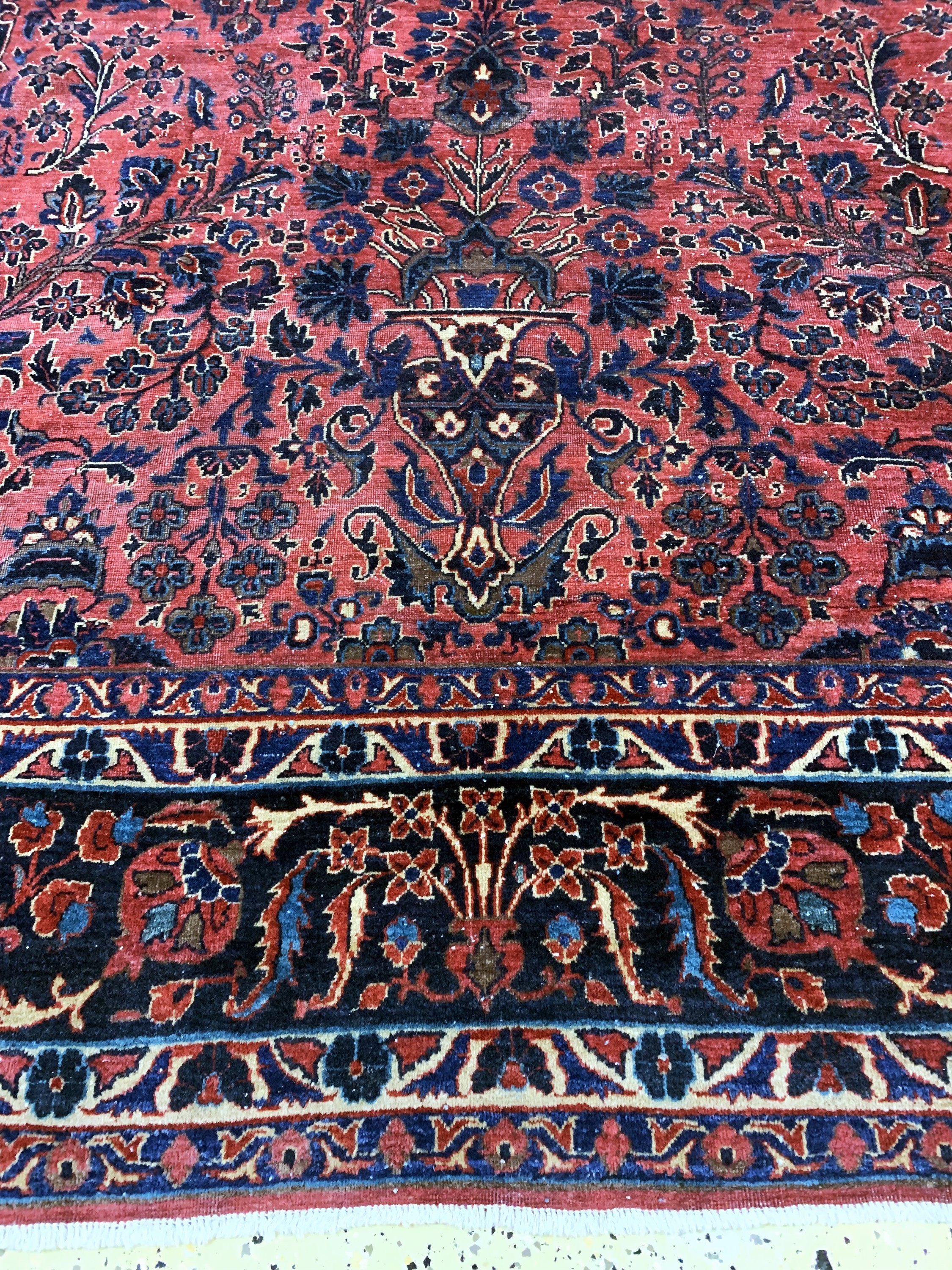 Detail b: Us Re-Import Sarogh antik, Persien, um 1900, Wolle auf Baumwolle, ca. 350 x 270 cm, EHZ: 2-3