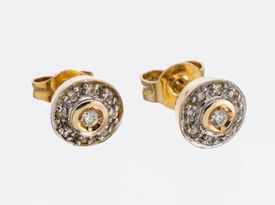 Image 26976254 - Paar 14 kt Gold Brillant-Ohrstecker, GG/WG 585/000, schlicht, rund, 18 Brillanten zus. ...