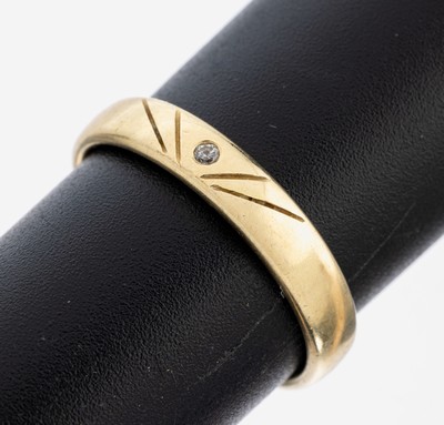 Image 26976256 - 14 kt Gold Brillant-Ring, GG 585/000, schlichte Ringschiene, Brillant ca. 0.02 ct ...