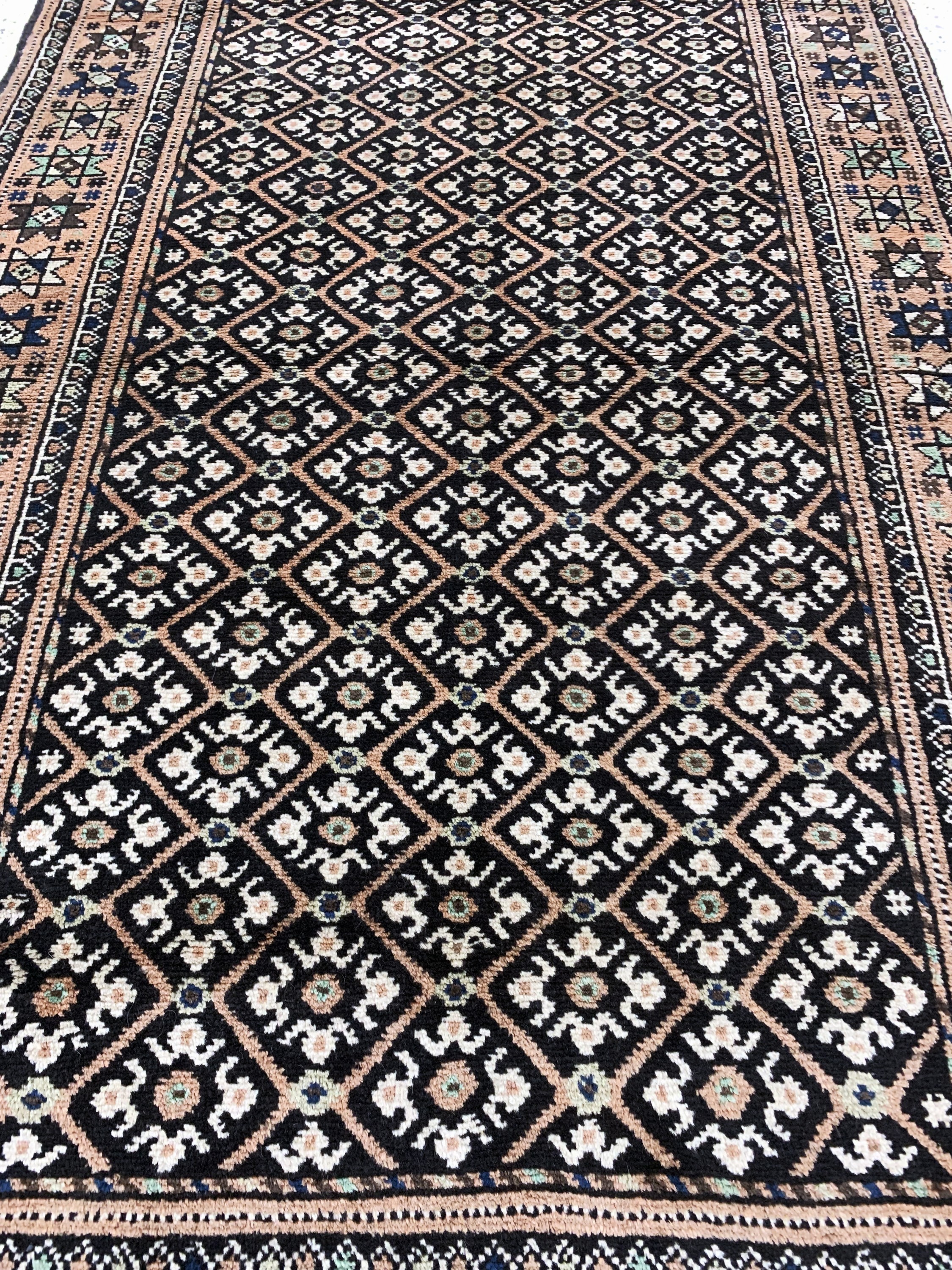 Detail b: Belutsch, Afghanistan, Mitte 20.Jhd, Wolle auf Wolle, ca. 195 x 117 cm, EHZ: 1-2