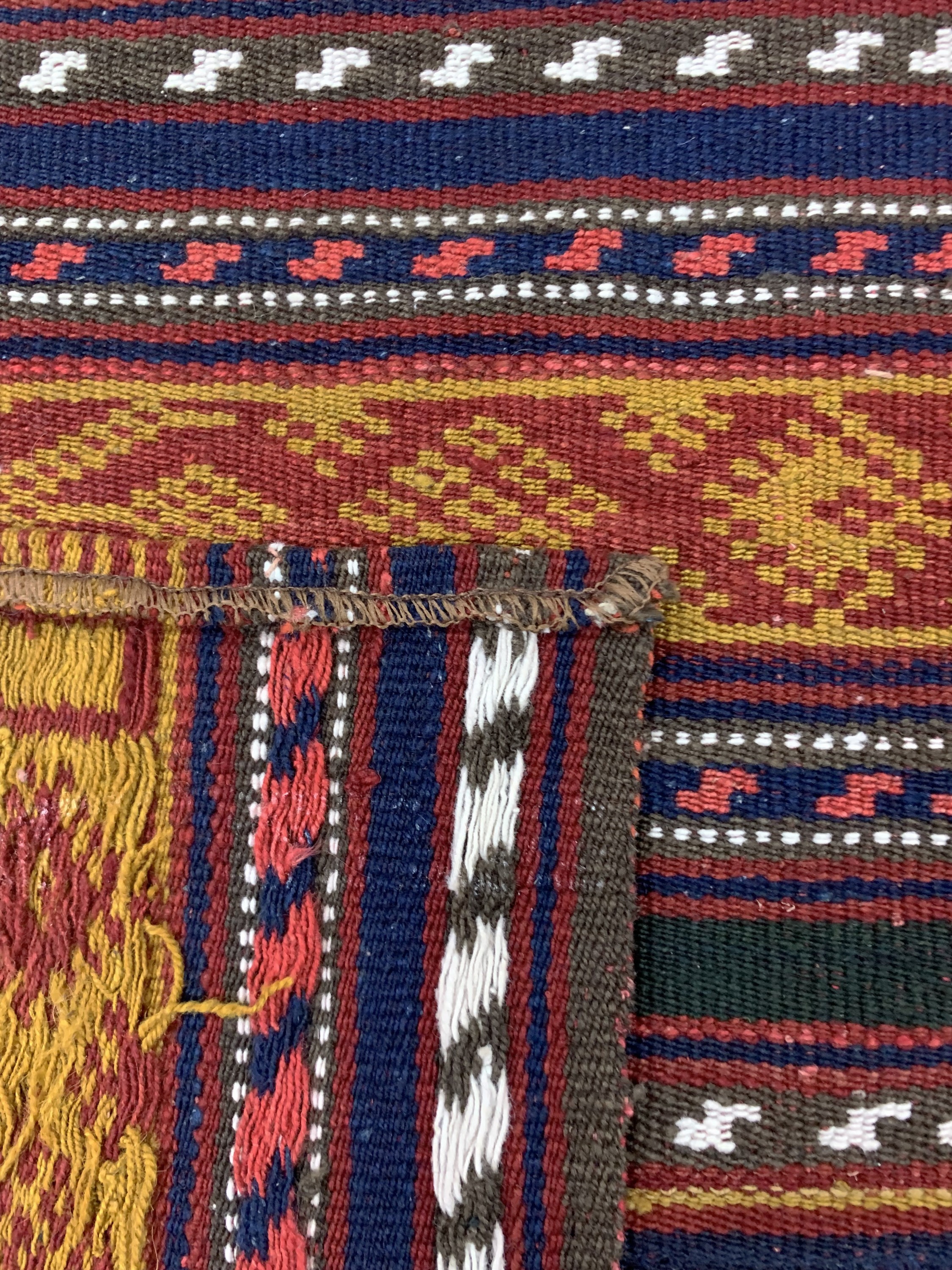 Detail f: Nomaden-Decke"Djajim", Persien, Mitte 20.Jhd, Wolle auf Wolle, ca. 190 x 180 cm, EHZ: 1-2, (7 Bahnig)