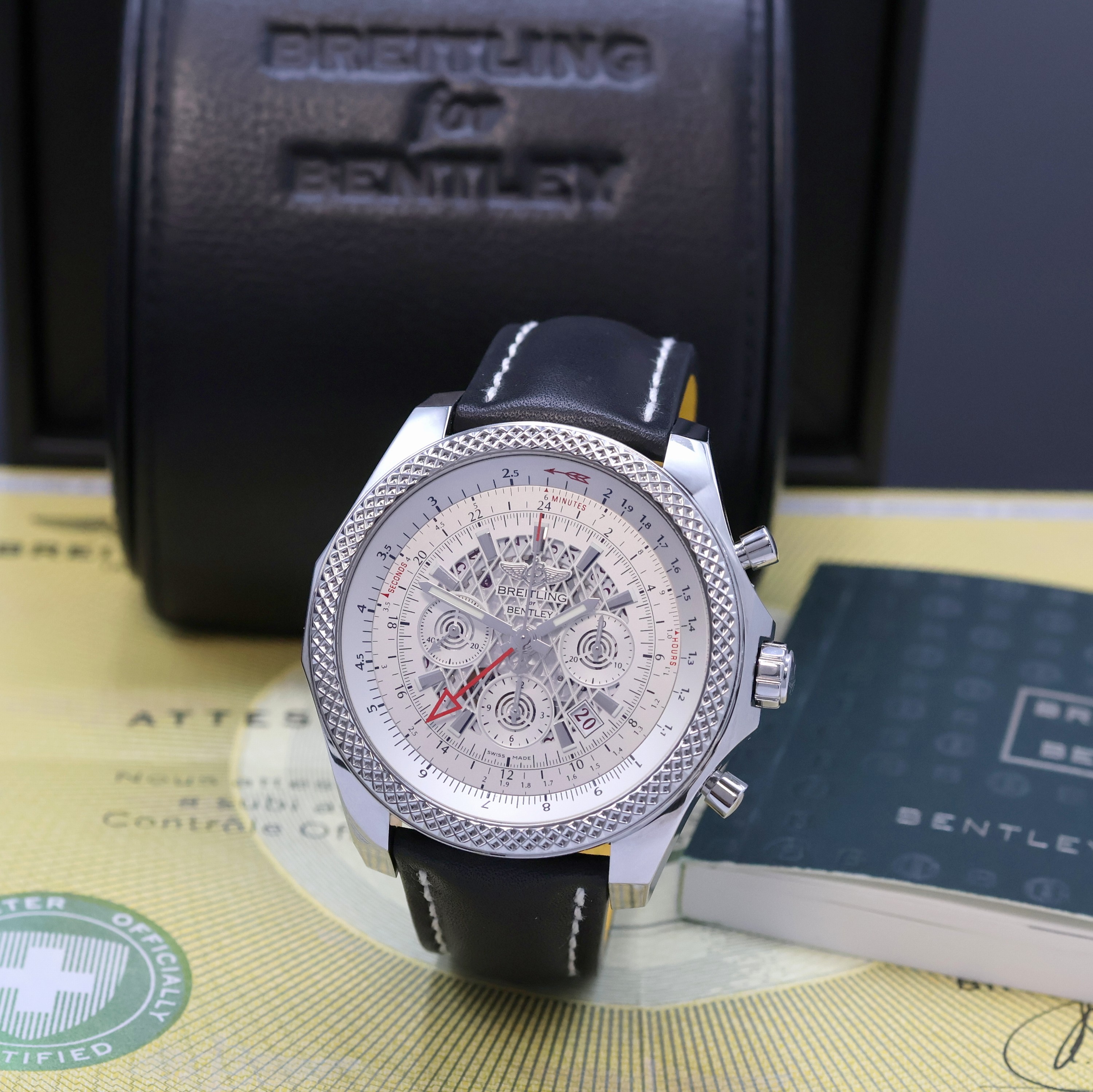 Image 26976338 - BREITLING for Bentley B04 GMT Herrenchronograph Referenz AB0431, Automatik, ...