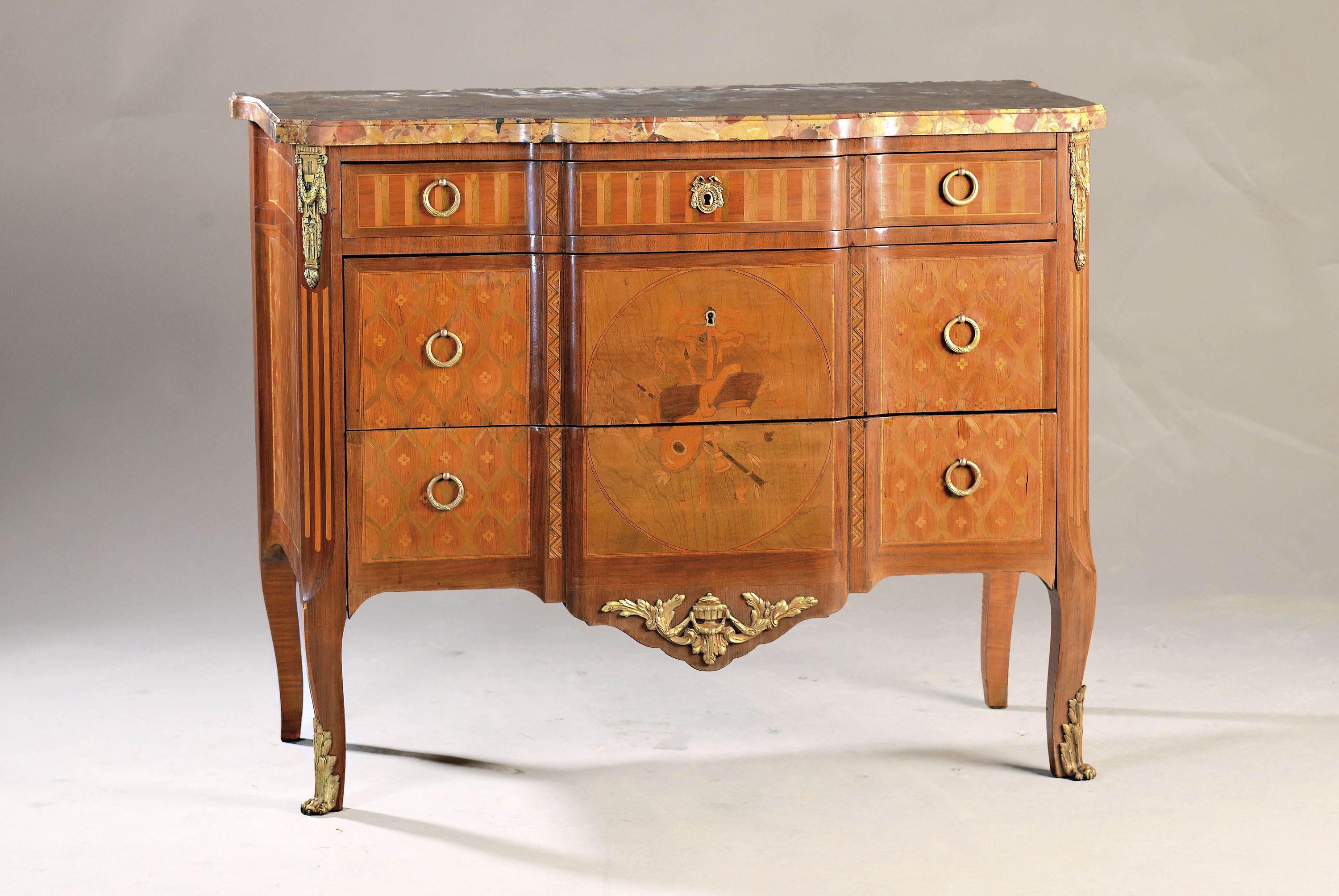 Image 26976807 - Louis-Quinze-Stil Kommode, Frankreich, um 1900, Rosenholzfurnier, 3 Schubladen, ...