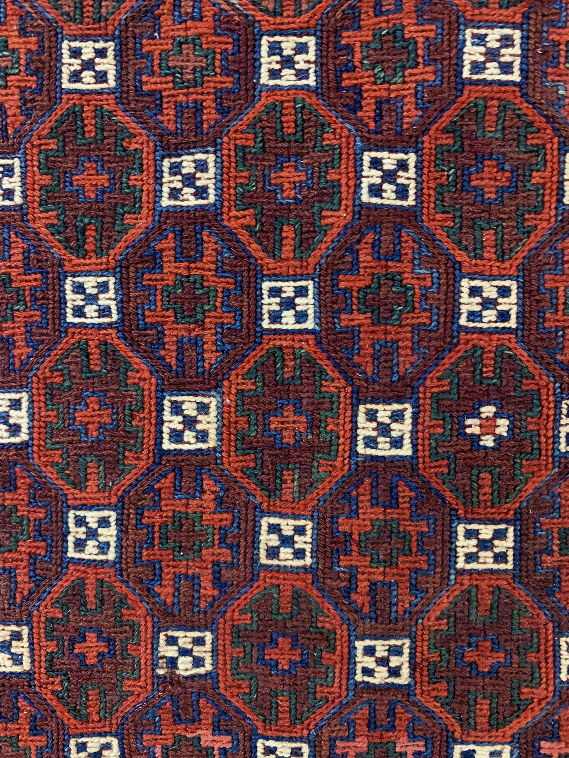Detail c: Sumakh Khorjin, Persien, Anfang 20.Jhd, Wolle auf Wolle, ca. 155 x 85 cm, EHZ: 2