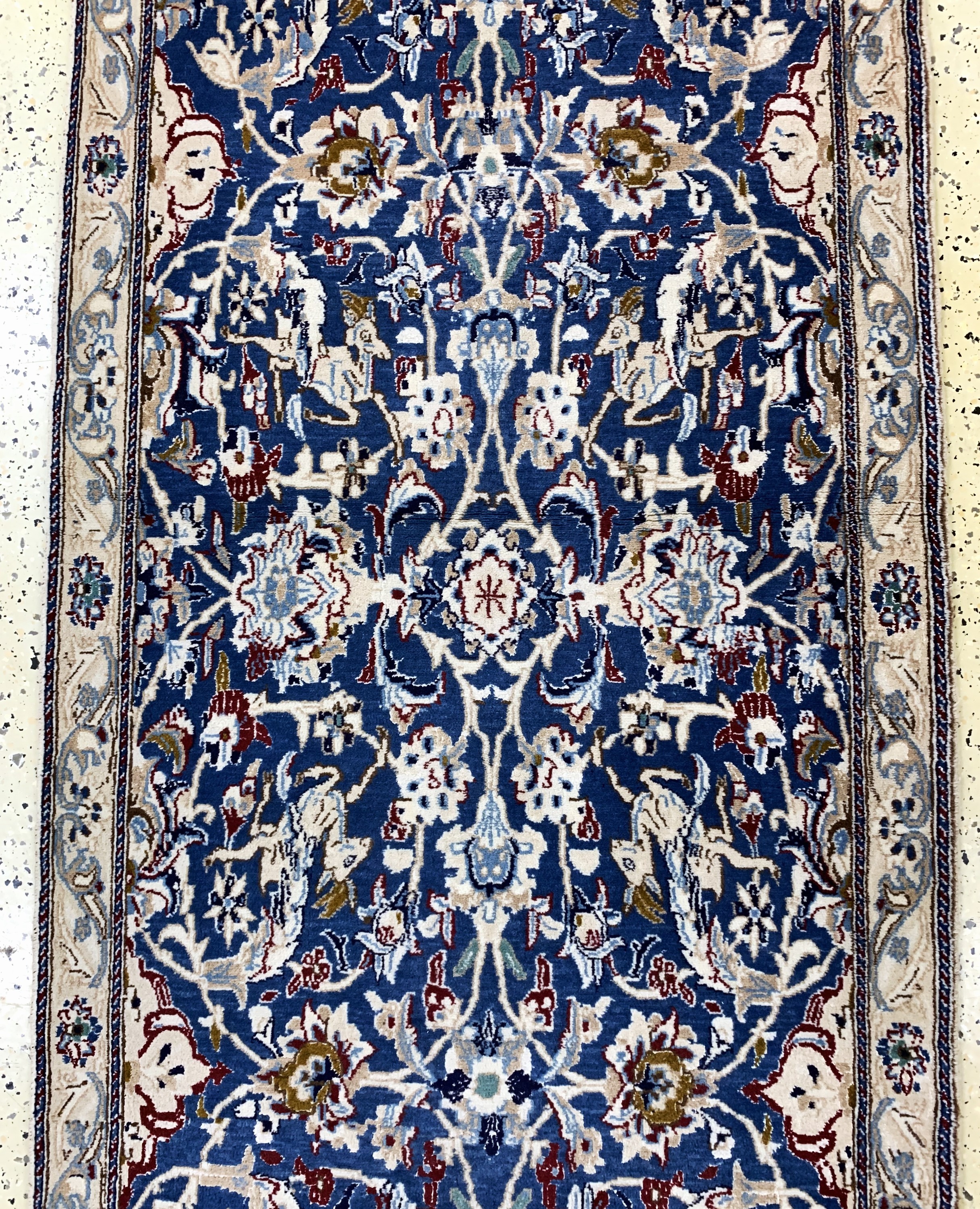 Detail b: Nain, Persien, Mitte 20.Jhd, Wolle auf Baumwolle, ca. 230 x 90 cm, EHZ: 2