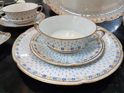 26976864h - Speiseservice, Limoges, Anjou, Porzellan, abstrakt floraler Dekor in Blau, ...