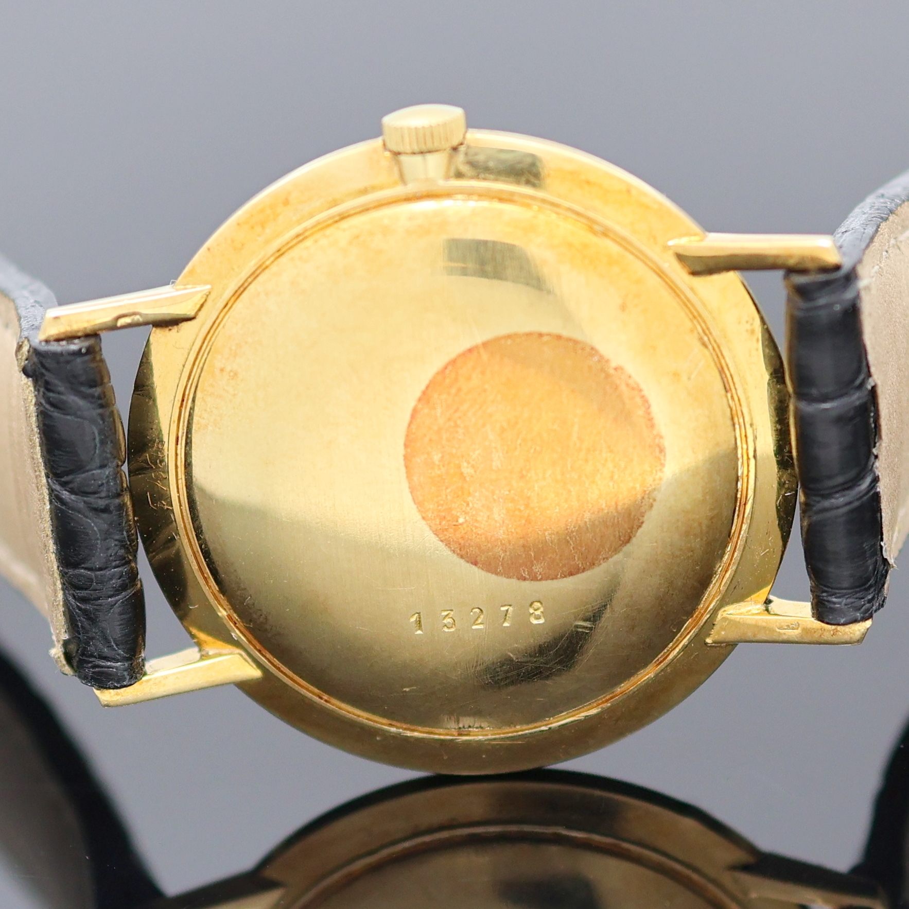 Detail f: BLANCPAIN Armbanduhr in GG 750/000, Schweiz um 1970, Automatik, Monocoque-Geh., silb. Zifferbl. m. aufges. gold. Std.-Ind., gold. Zeiger, Datum b. 3, ...