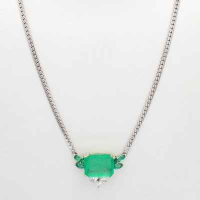 Image Collier mit Smaragden und Diamanten, WG 585/000, achteck. Smaragd in GG Krappenfassung ...
