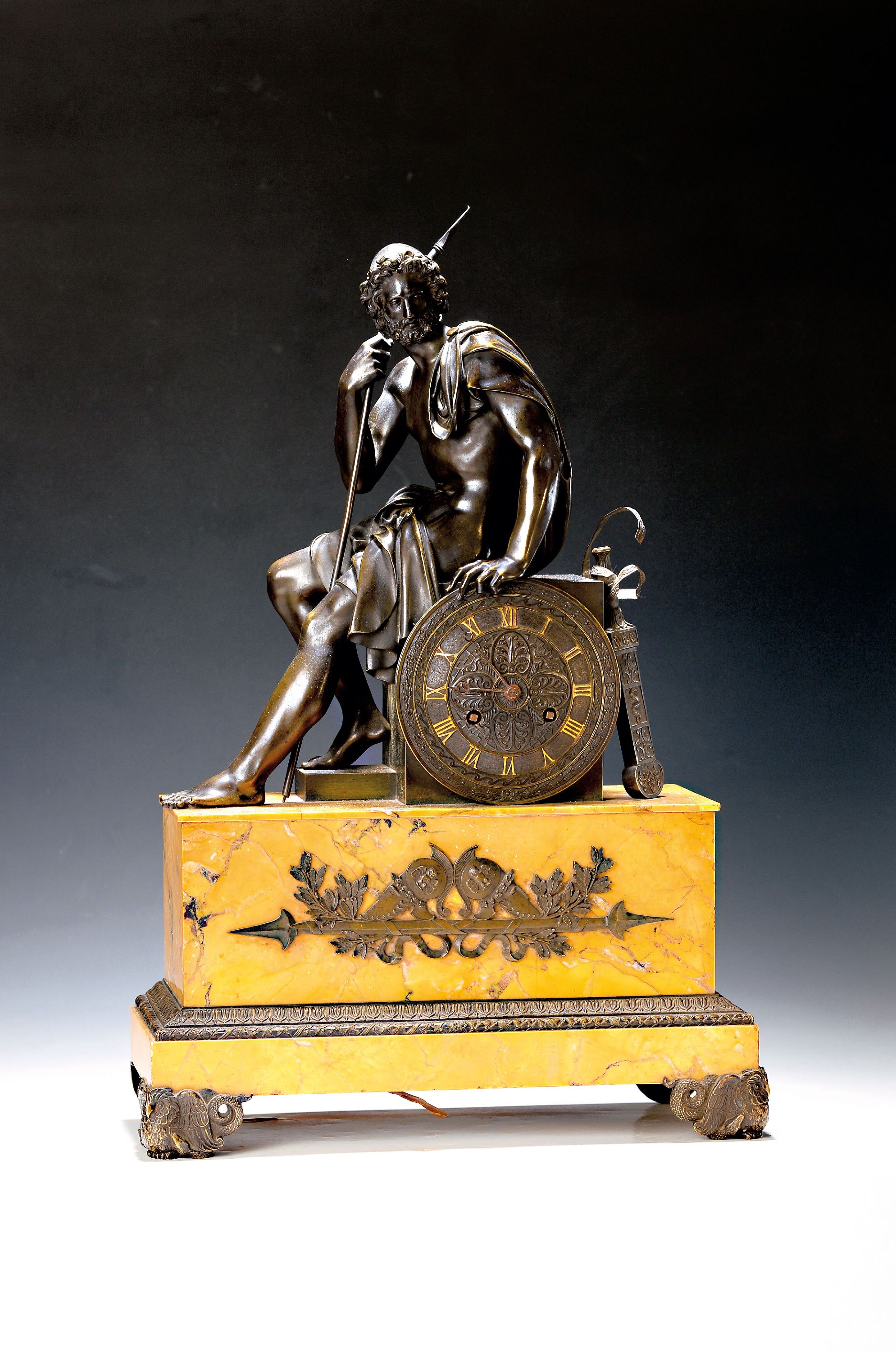 Image 26978676 - Große Pendule, Frankreich, um 1840/50, gelb -grün geäderter Marmorsockel, verzierte ...