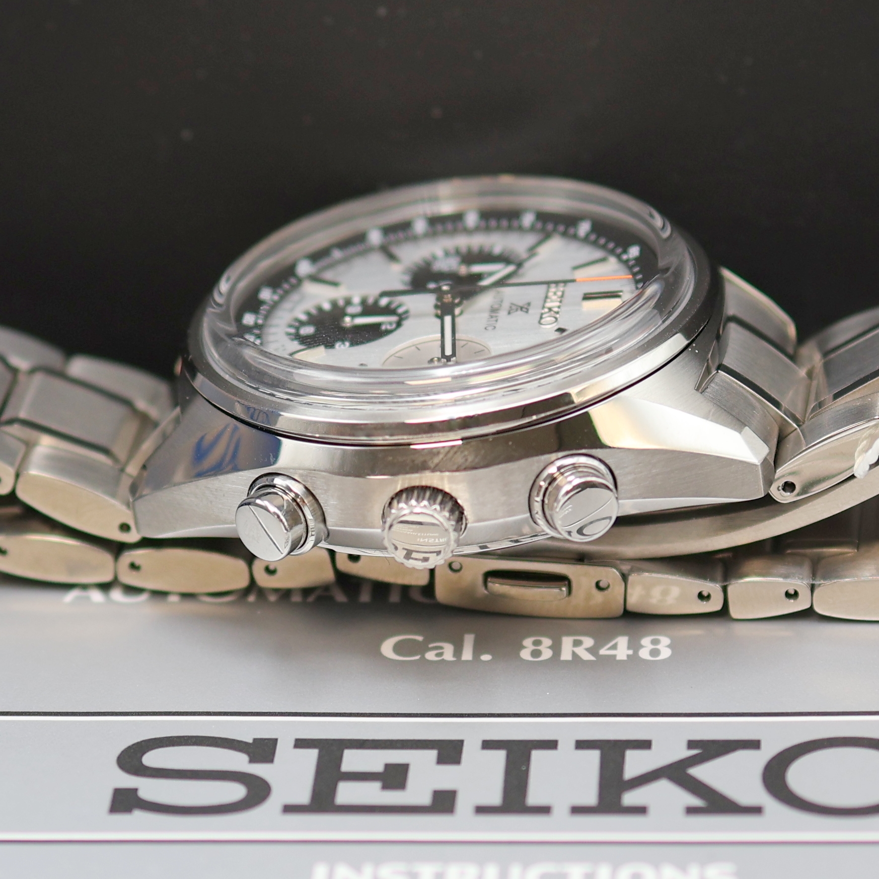 Detail d: SEIKO Prospex nahezu neuwertiger, auf 1000 Stück limitierter Armbandchronograph in Stahl Referenz SRQ029J1, Japan um 2019, Automatik, beids. vergl. ...
