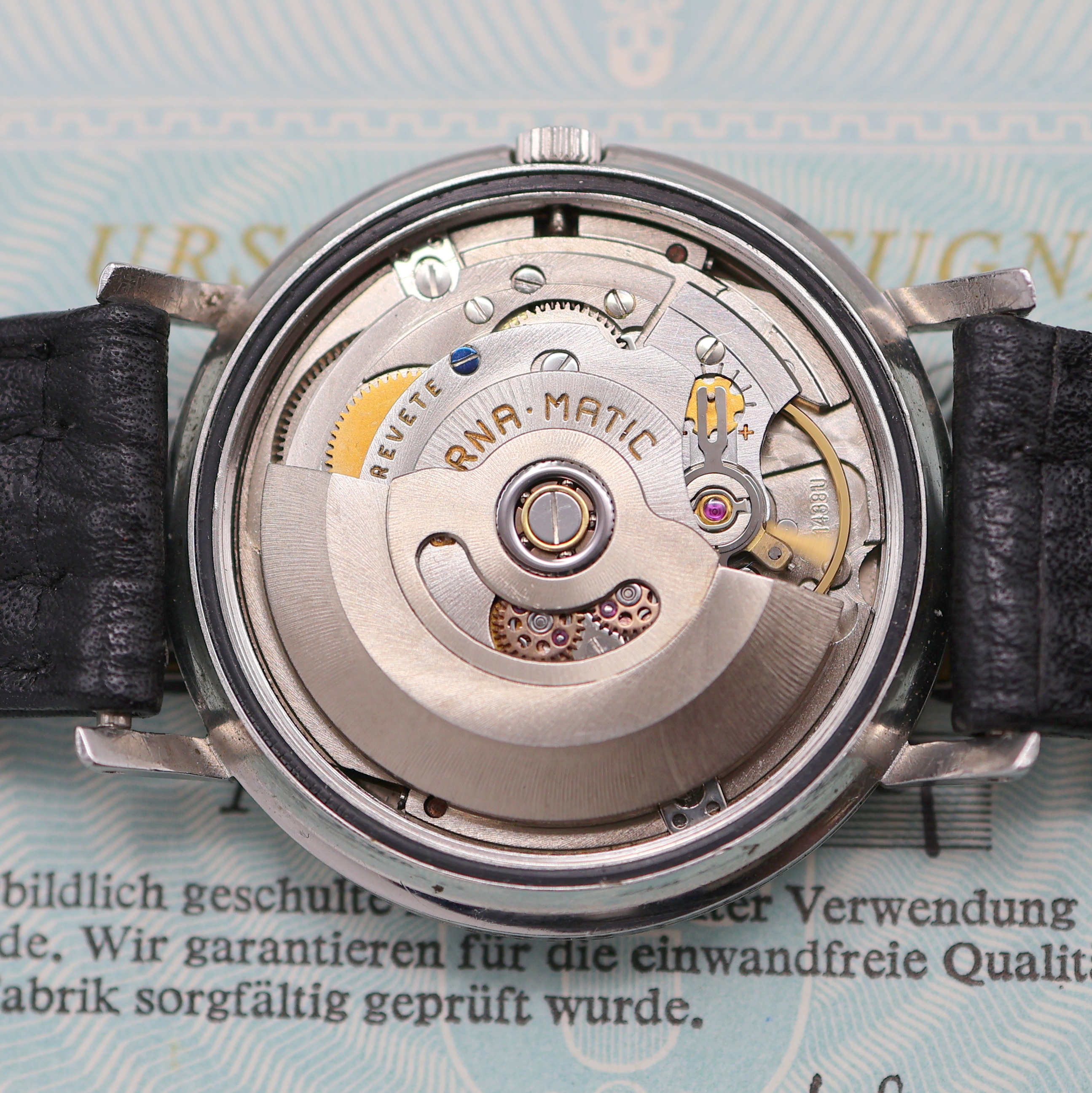Detail h: ETERNA-MATIC Armbanduhr Centenaire 61, Automatik, Edelstahlgeh. inkl. Lederband m. orig. Dornschl., Boden verschr., Krone zum Schutz seitl. ...