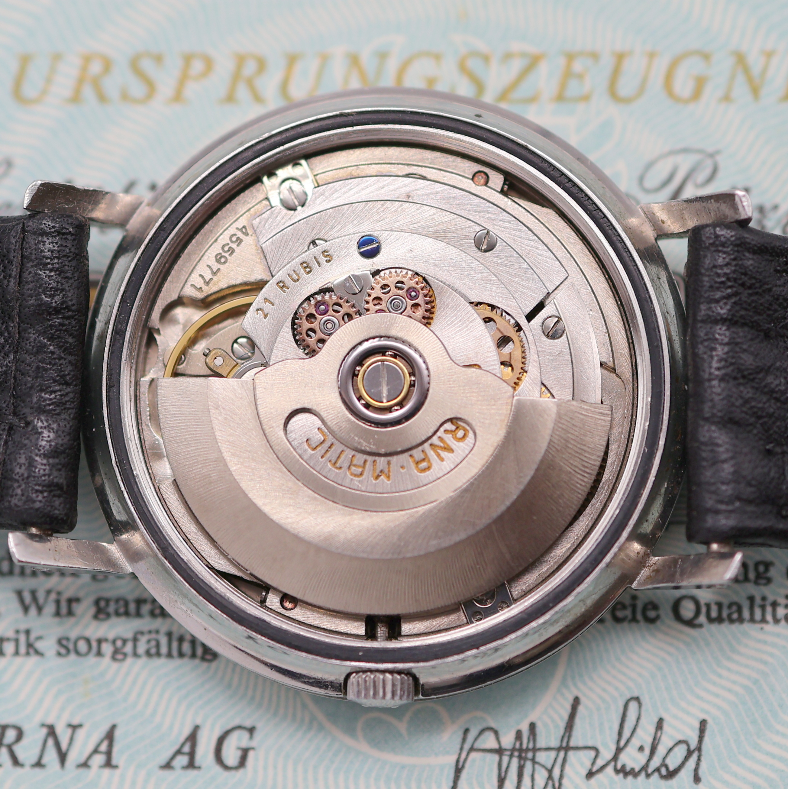Detail i: ETERNA-MATIC Armbanduhr Centenaire 61, Automatik, Edelstahlgeh. inkl. Lederband m. orig. Dornschl., Boden verschr., Krone zum Schutz seitl. ...
