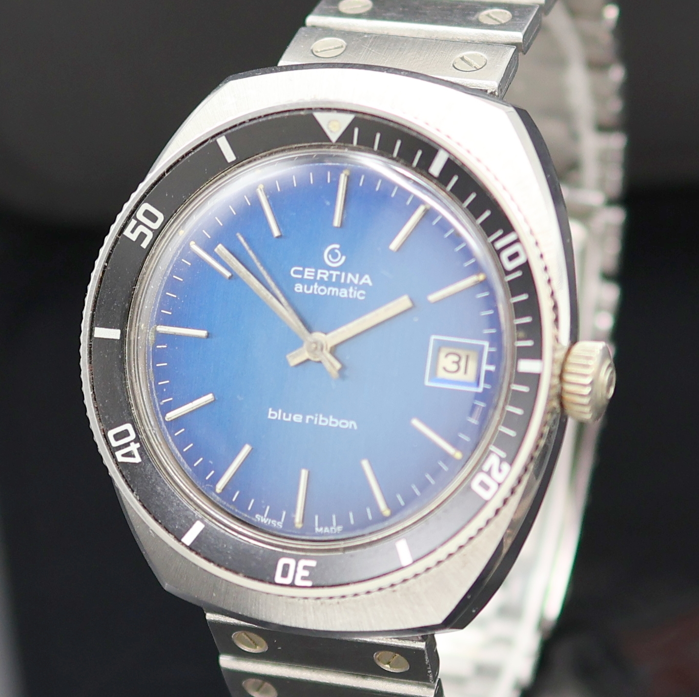 Detail a: CERTINA Herrenarmbanduhr Blue Ribbon, Automatik, Schweiz um 1970, Edelstahlgeh. inkl. Gliederband m. orig. Faltschl., Boden verschr., Lün. m. 60er ...