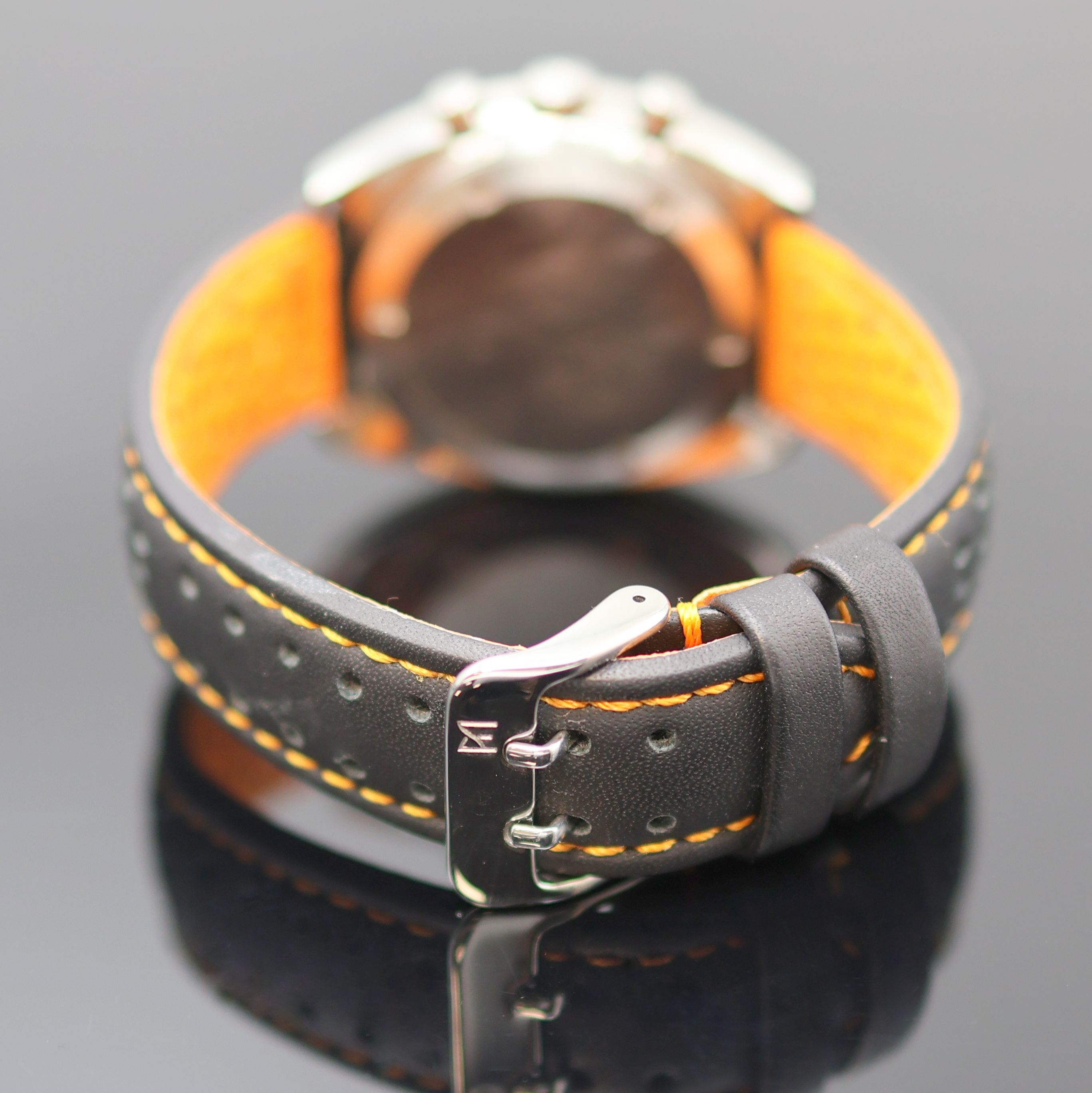 Detail c: TISSOT Navigator Armbandchronograph in Stahl Referenz 45 501, Schweiz um 1975, Automatik, Boden verschr., schwarzes Zifferbl. m. Tritium ...