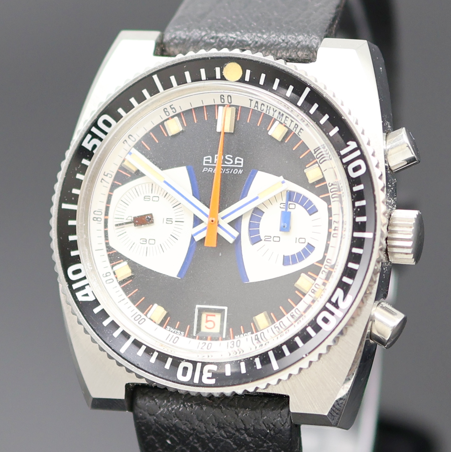 Detail a: ARSA Armbandchronograph, Handaufzug, Schweiz um 1969, Edelstahlgeh. inkl. orig. Tropic Sport Armband (Schlaufe ers.), Lünette m. 60er Teilung beids. ...
