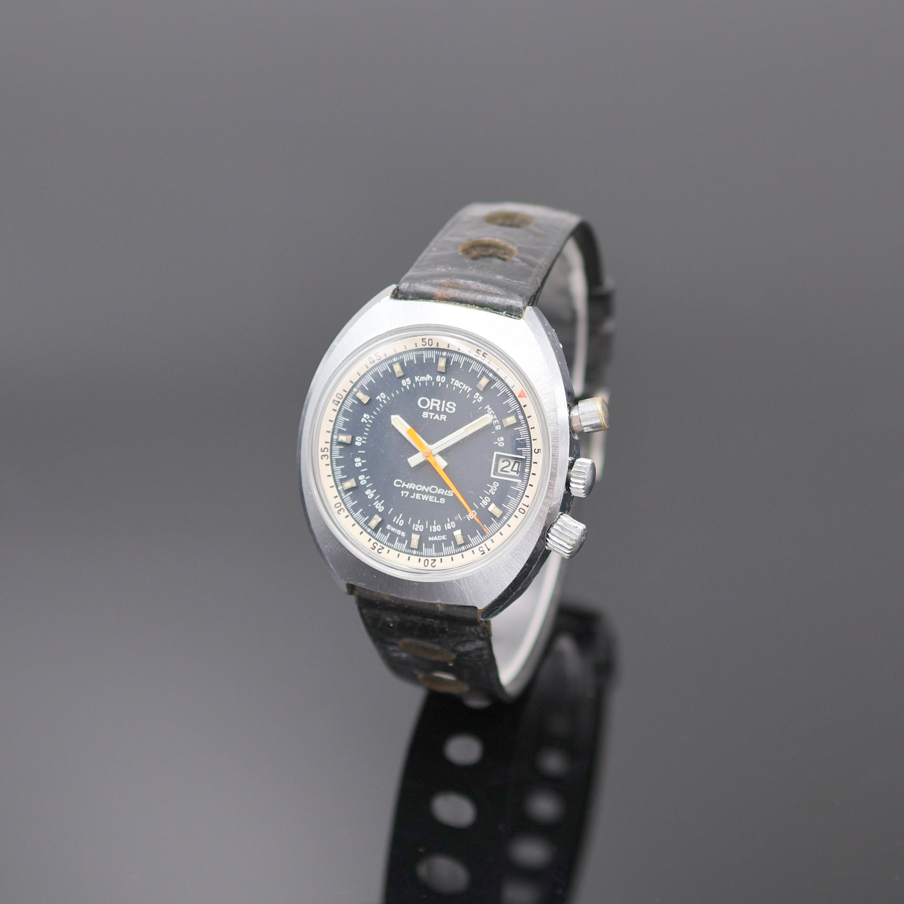 ORIS Star ChronOris seltene Herrenarmbanduhr mit Chronograph, Schweiz um 1970, Handaufzug, verchr. Geh. m. verschr. Stahlboden, Chrono-Drücker b. 2, ...