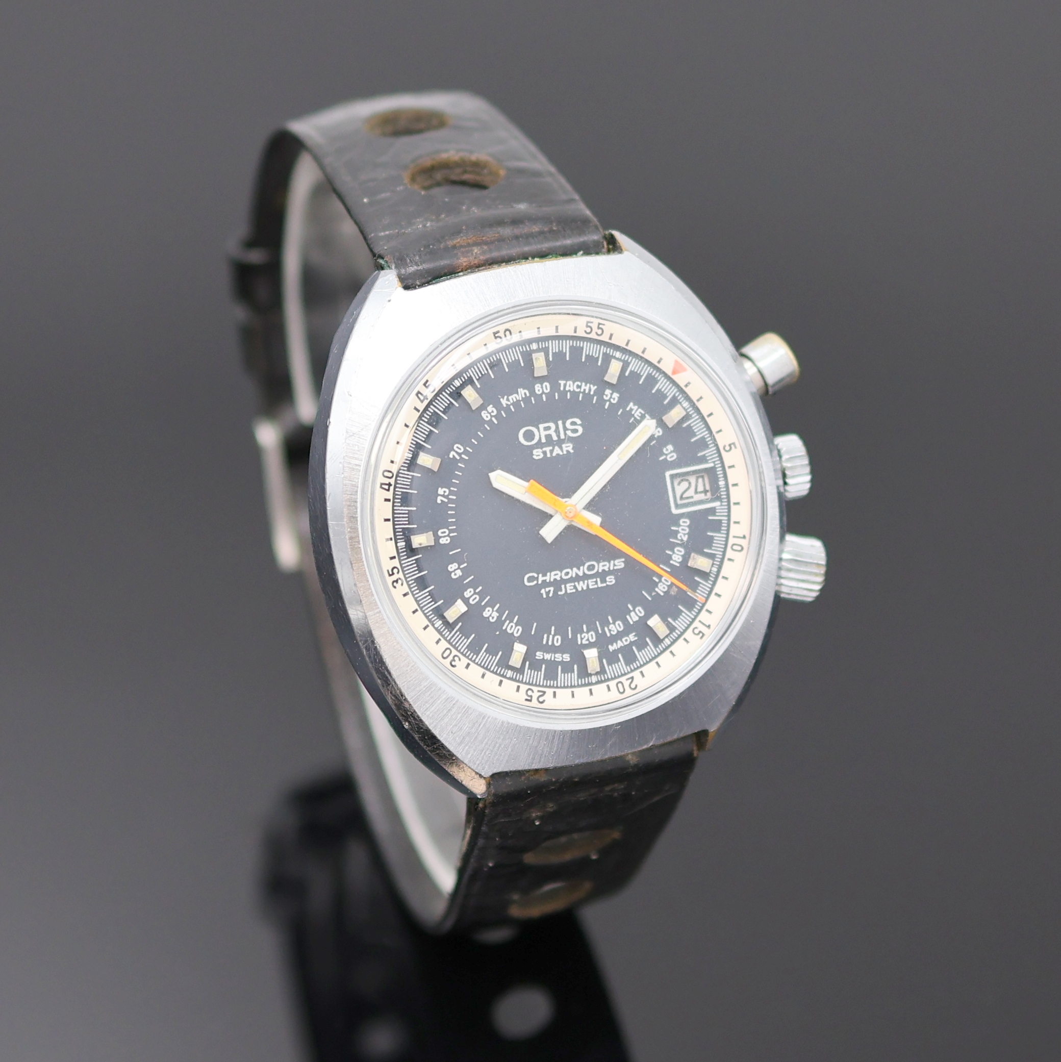 Detail b: ORIS Star ChronOris seltene Herrenarmbanduhr mit Chronograph, Schweiz um 1970, Handaufzug, verchr. Geh. m. verschr. Stahlboden, Chrono-Drücker b. 2, ...