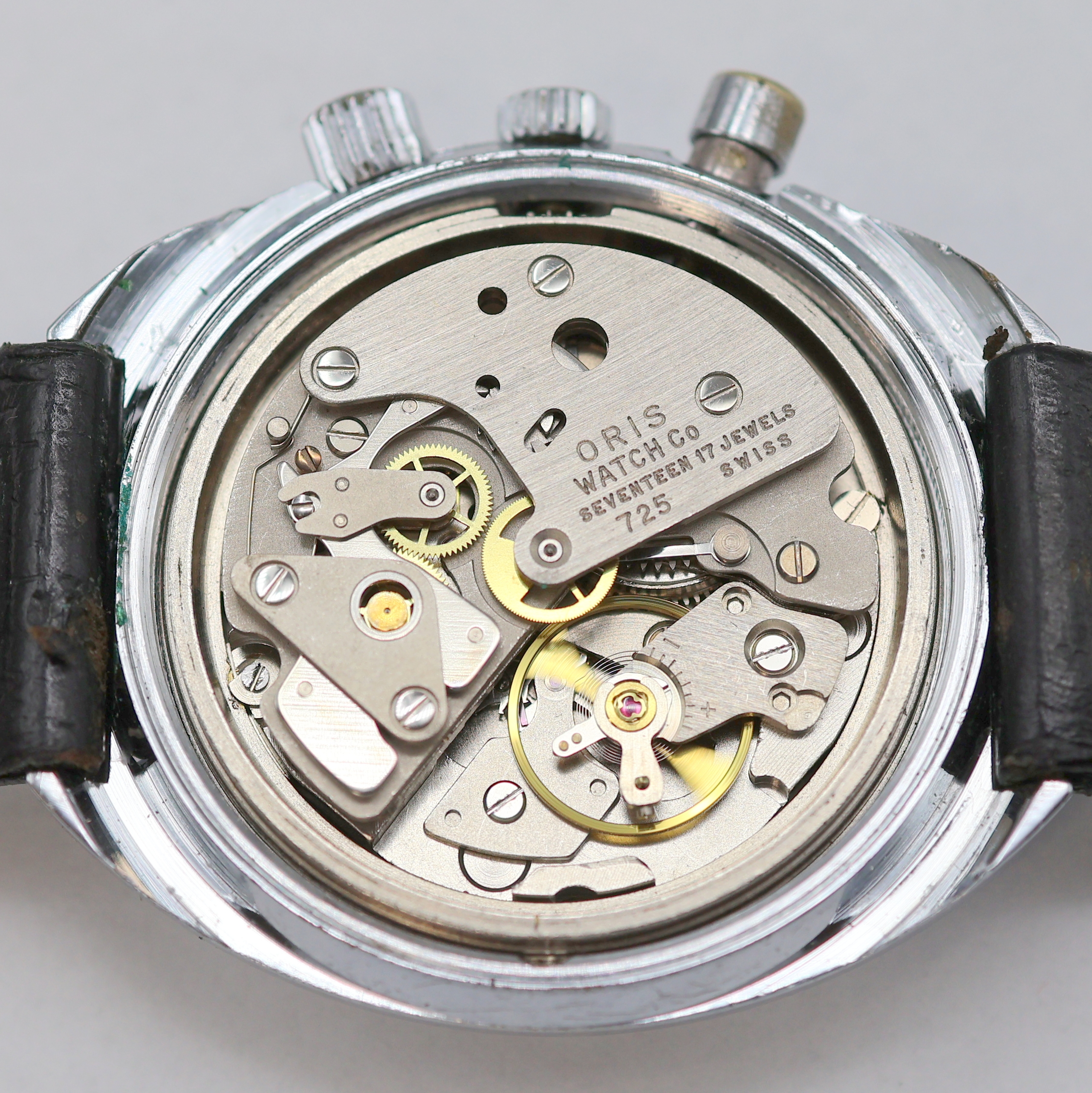 Detail g: ORIS Star ChronOris seltene Herrenarmbanduhr mit Chronograph, Schweiz um 1970, Handaufzug, verchr. Geh. m. verschr. Stahlboden, Chrono-Drücker b. 2, ...