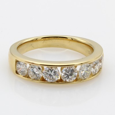 Image Ring mit Brillanten, GG 750/000, 7 Brill. zus. ca. 1.50 ct feines Weiß/vs, RW ca. ...
