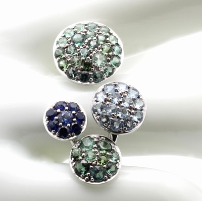 26979199a - Ring mit Farbsteinen, WG 750/000, Turmaline,Saphire u. Aquamarine zus. ca. 2.36, offene ...