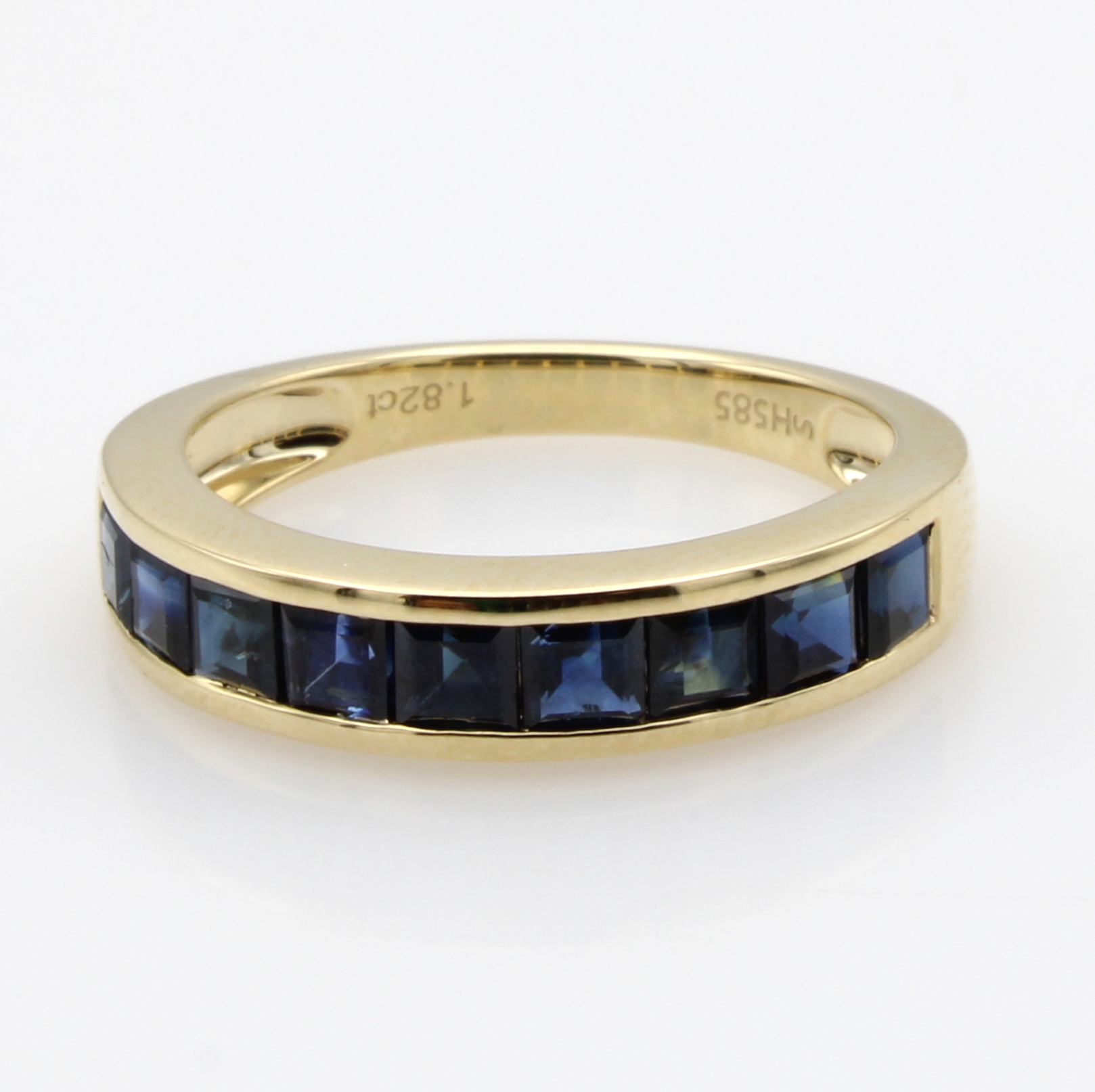 Image 26979208 - Ring mit Saphiren, GG 585/000, 9 Saphircarrées zus. ca. 1.82 ct, RW ca. 55 ...