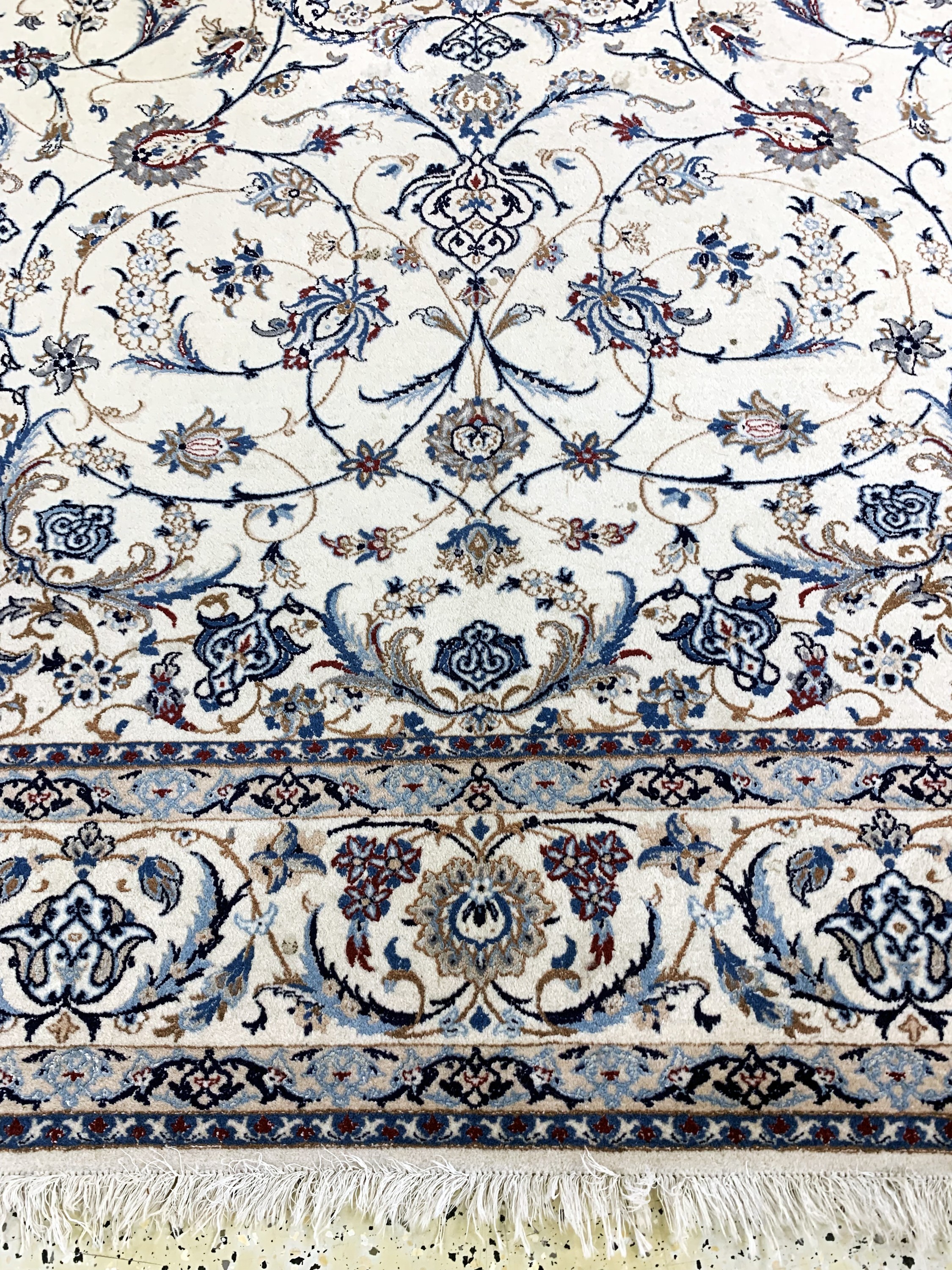 Detail g: Nain fein "6la", Persien, Mitte 20.Jhd., Korkwolle mit Seide, ca. 250 x 170 cm, EHZ: 2,reinigungsbedürftig