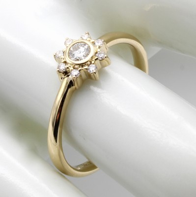 26979207a - Ring mit Brillanten, GG 585/000, Brill. zus.ca. 0.19 ct feines Weiß/vs, RW ca. 55 ...