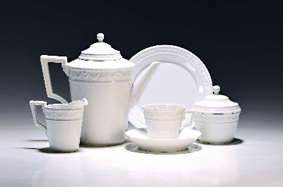 Image 26979214 - Kaffeeservice Kurland, KPM Berlin, 20.Jh., Weißporzellan, Reliefzier, für 12 ...