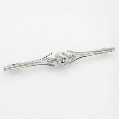 Image Brosche mit Diamanten, WG 585/000, Diamant mittig gef. ca. 1.50 ct Weiß/p, 2 ...