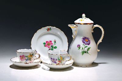 Image 26979520 - Kaffeekanne und 4 Gedecke, Meissen, 20. Jh., 1. und 2. Wahl, Porzellan, Dekor Blume I, ...