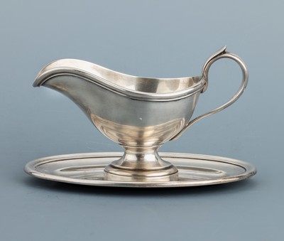 Image 26979525 - CHRISTOFLE Sauciere, Metall versilbert, schlichtes Design, auf ovaler Platte ...