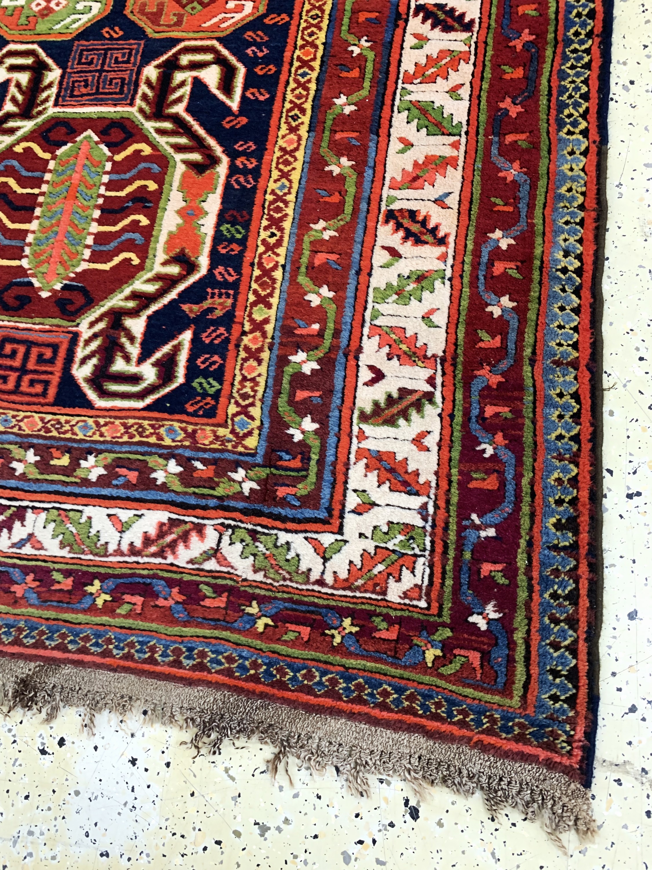 Detail d: Lenkoran Kazak antik, Kaukasus, um 1900, Wolle auf Wolle, ca. 302 x 125 cm, EHZ: 2, (restauriert)