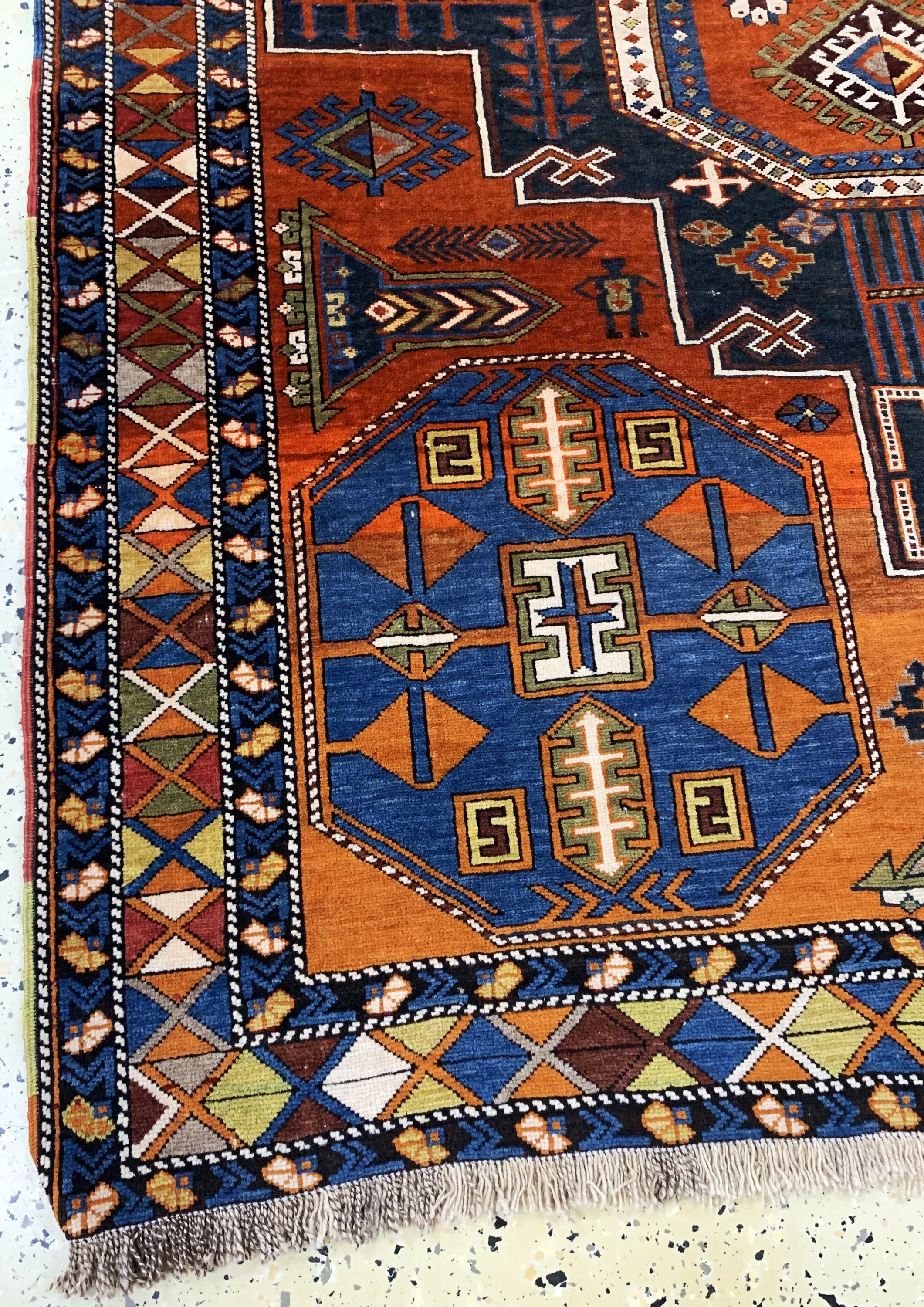Detail b: "Tachte"Schirwan antik fein, Kaukasus, 19.Jhd, Wolle auf Wolle, ca. 190 x 140 cm, EHZ: 2-3